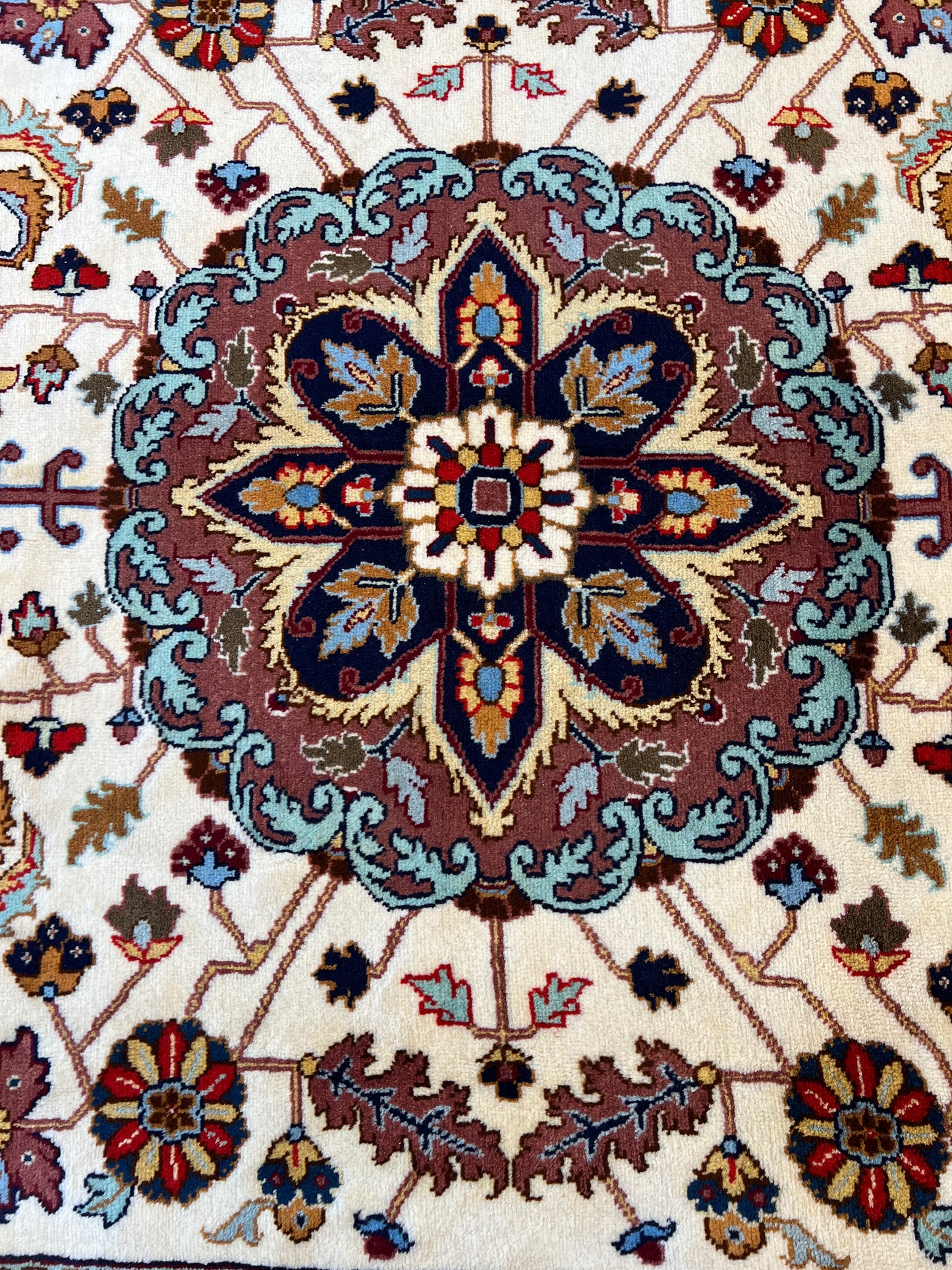 TABRIZ HERIZ RUG