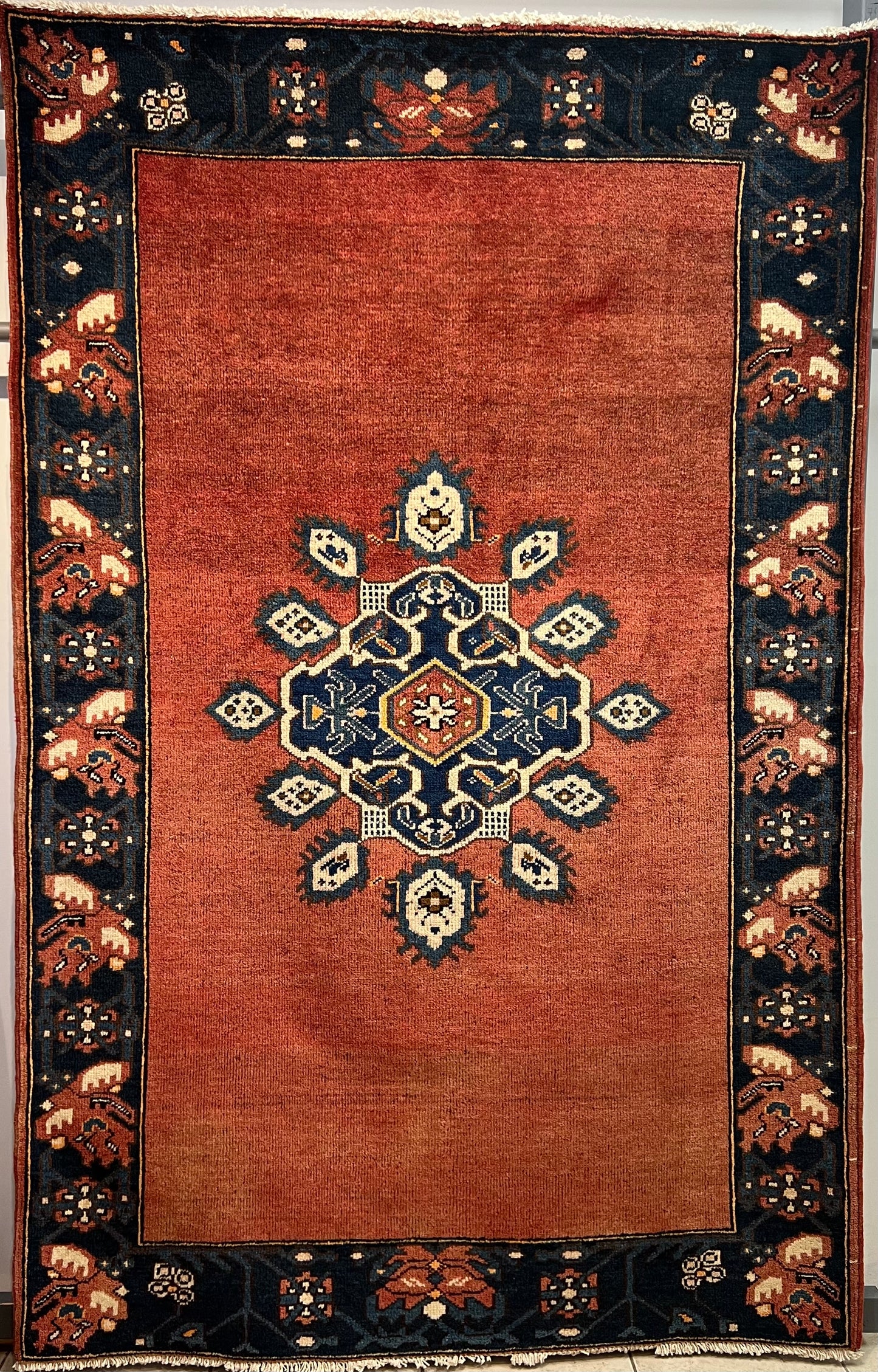 BAKHTIARI RUG