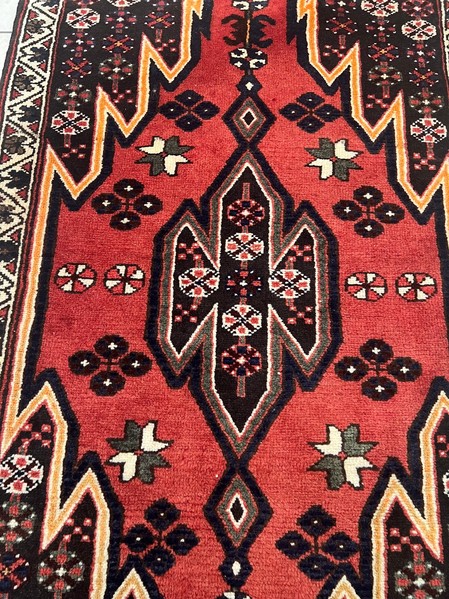MAZLAGHAN RUG