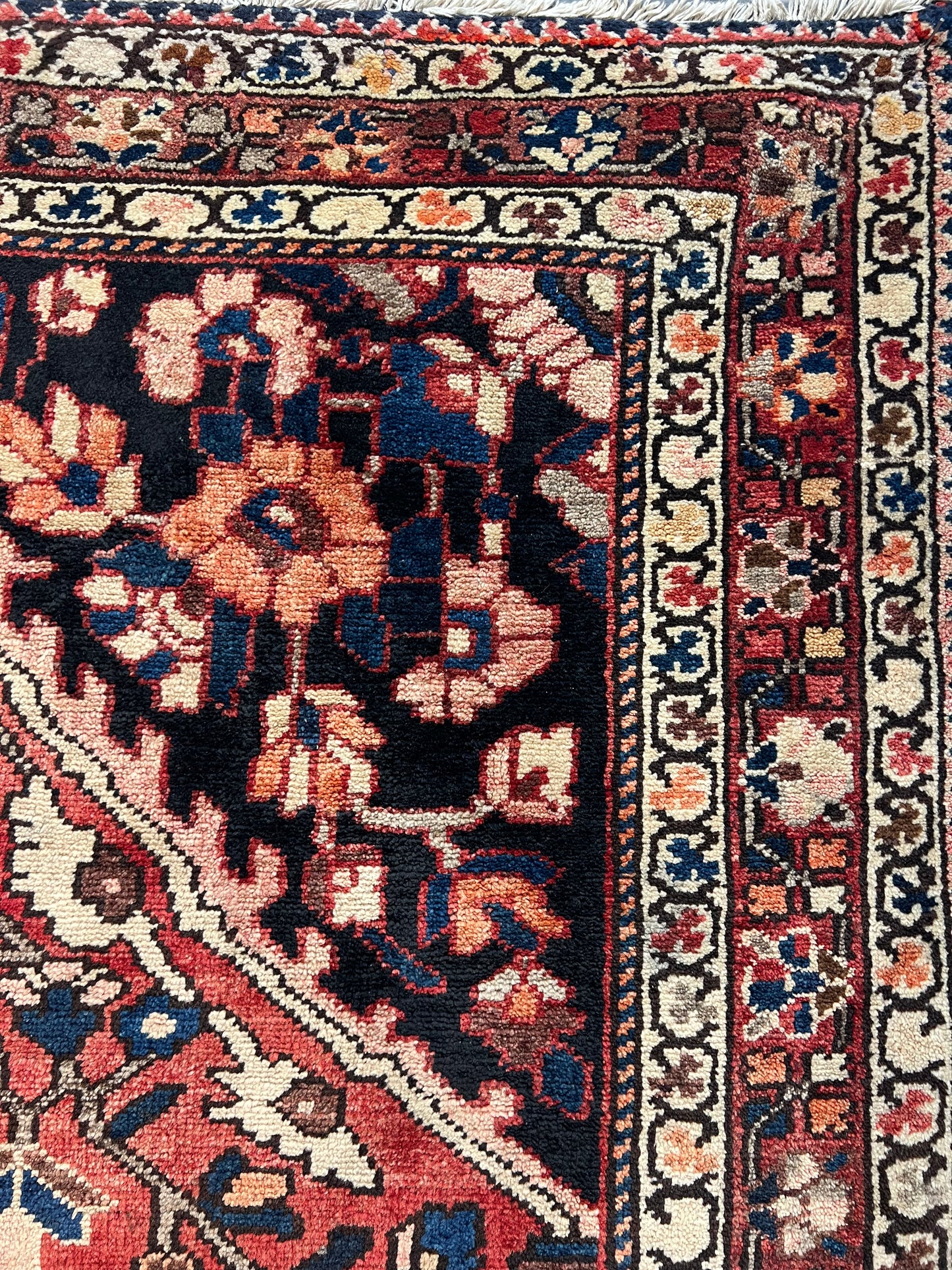 Bakhtiari Persian Hand made Rug