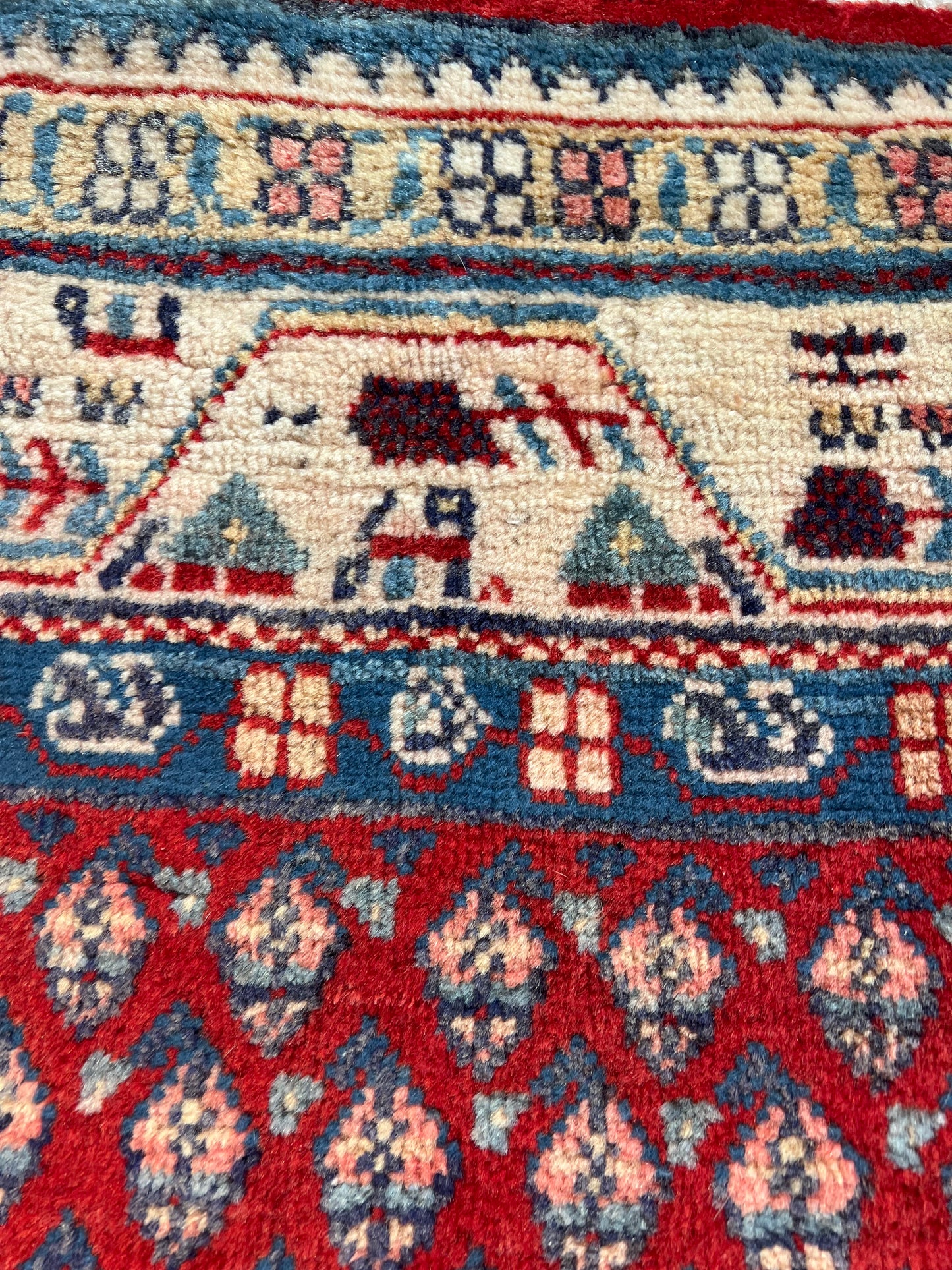 MIR RUG