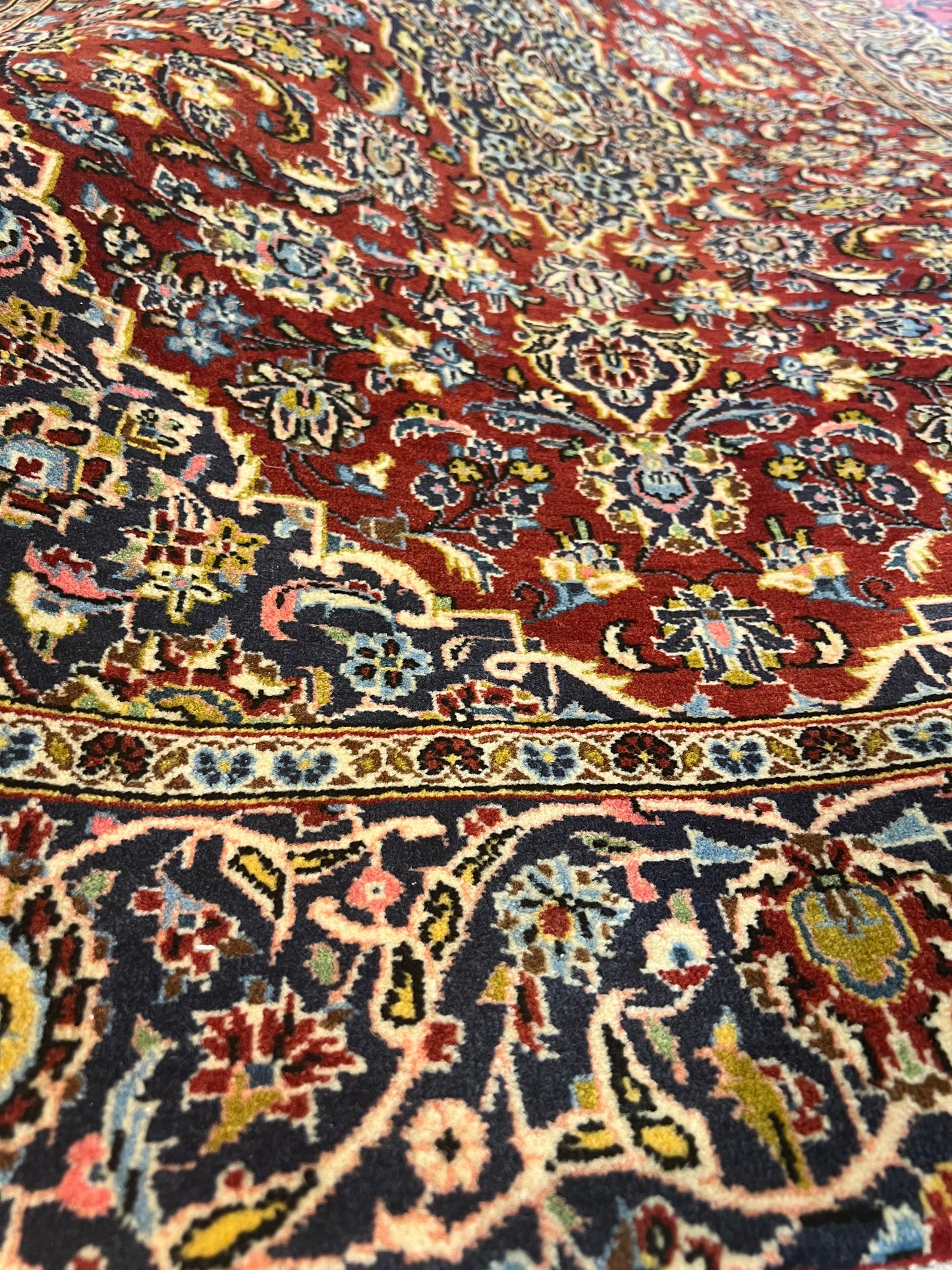 KASHAN RUG