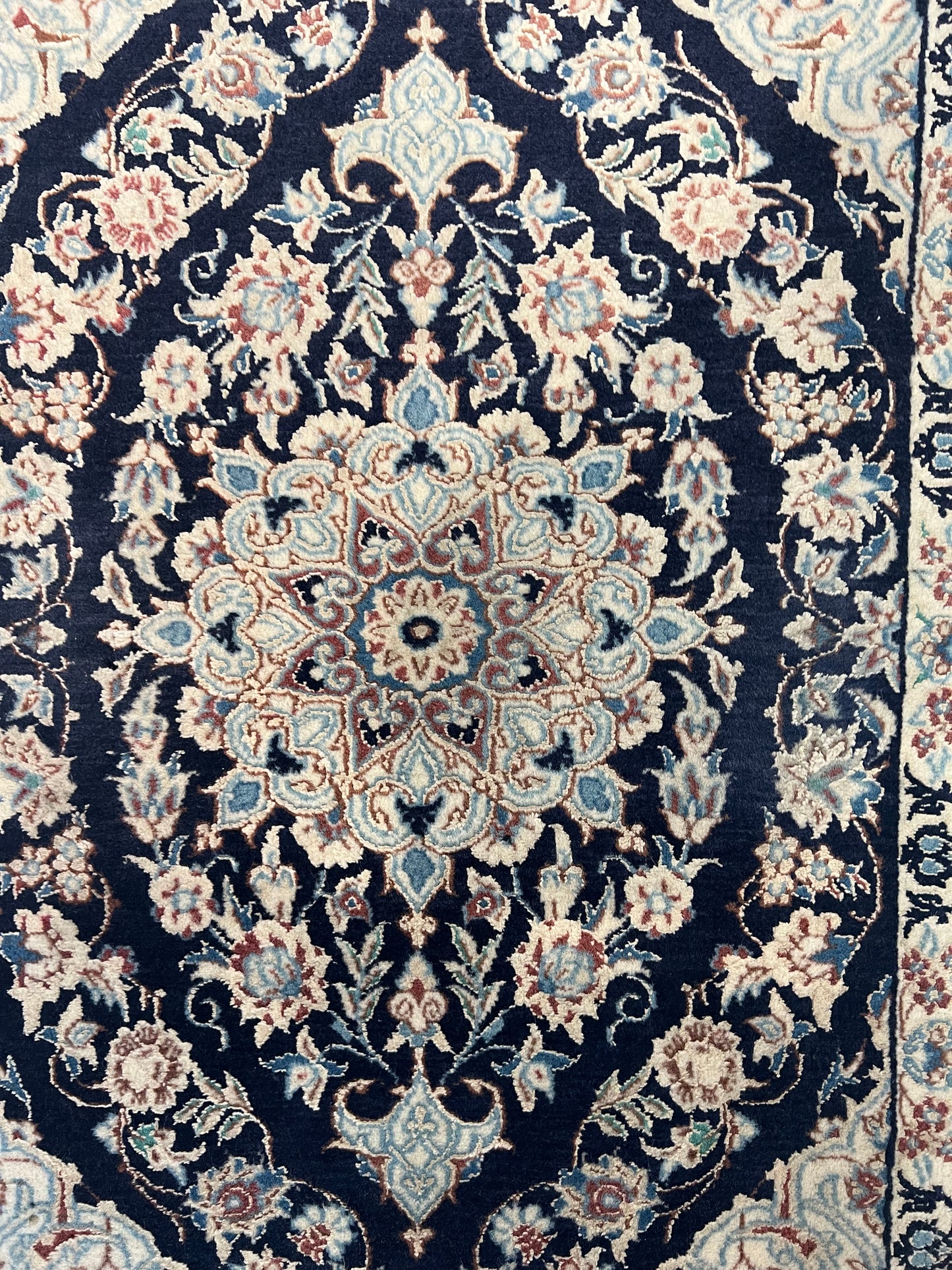 NAIN RUG