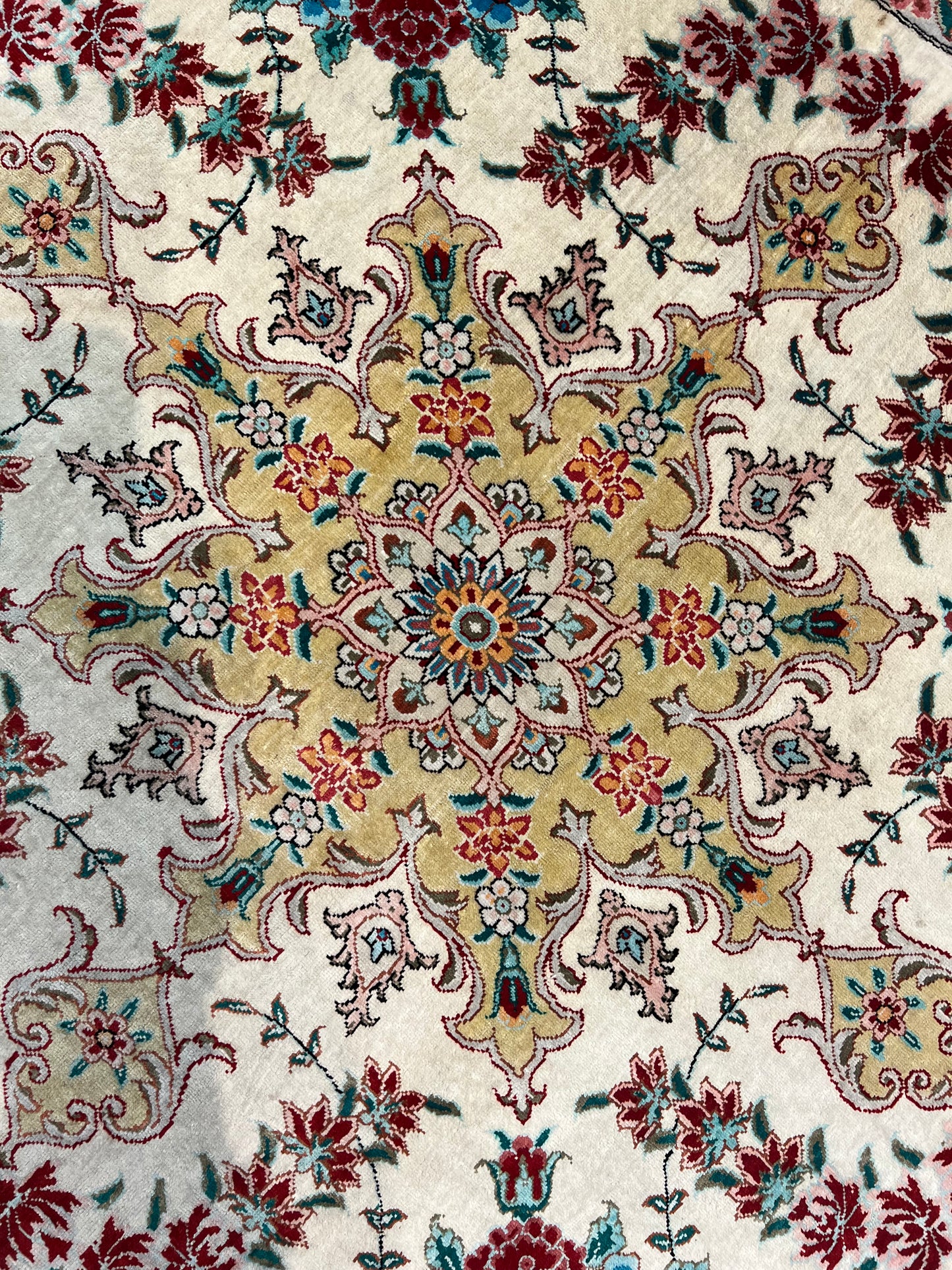 QOM SILK RUG
