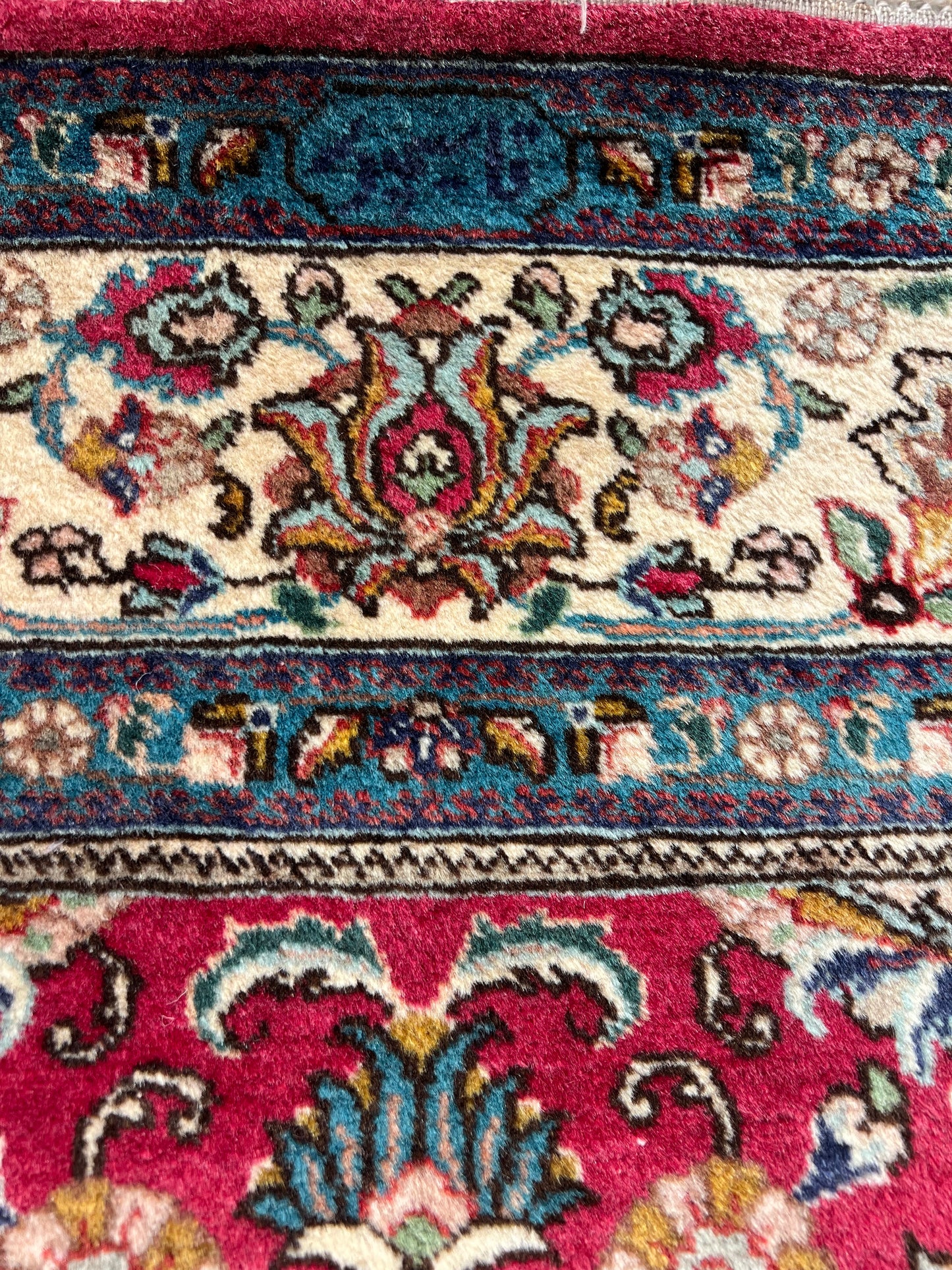 TABRIZ RUG