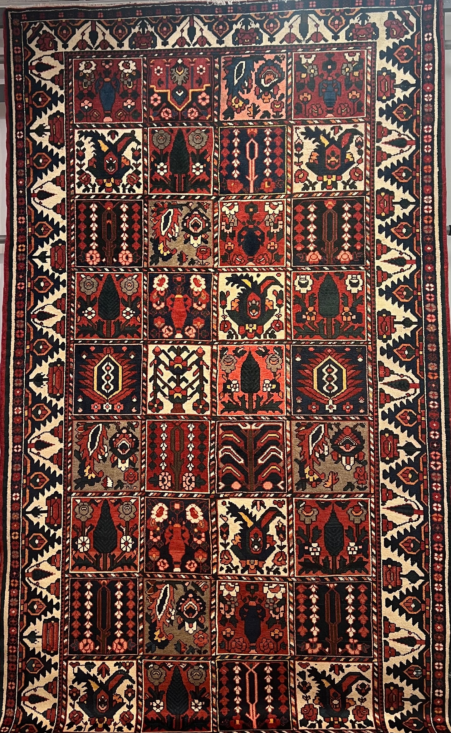 BAKHTIARI RUG KHESHTI OLD CHALSHOTOR