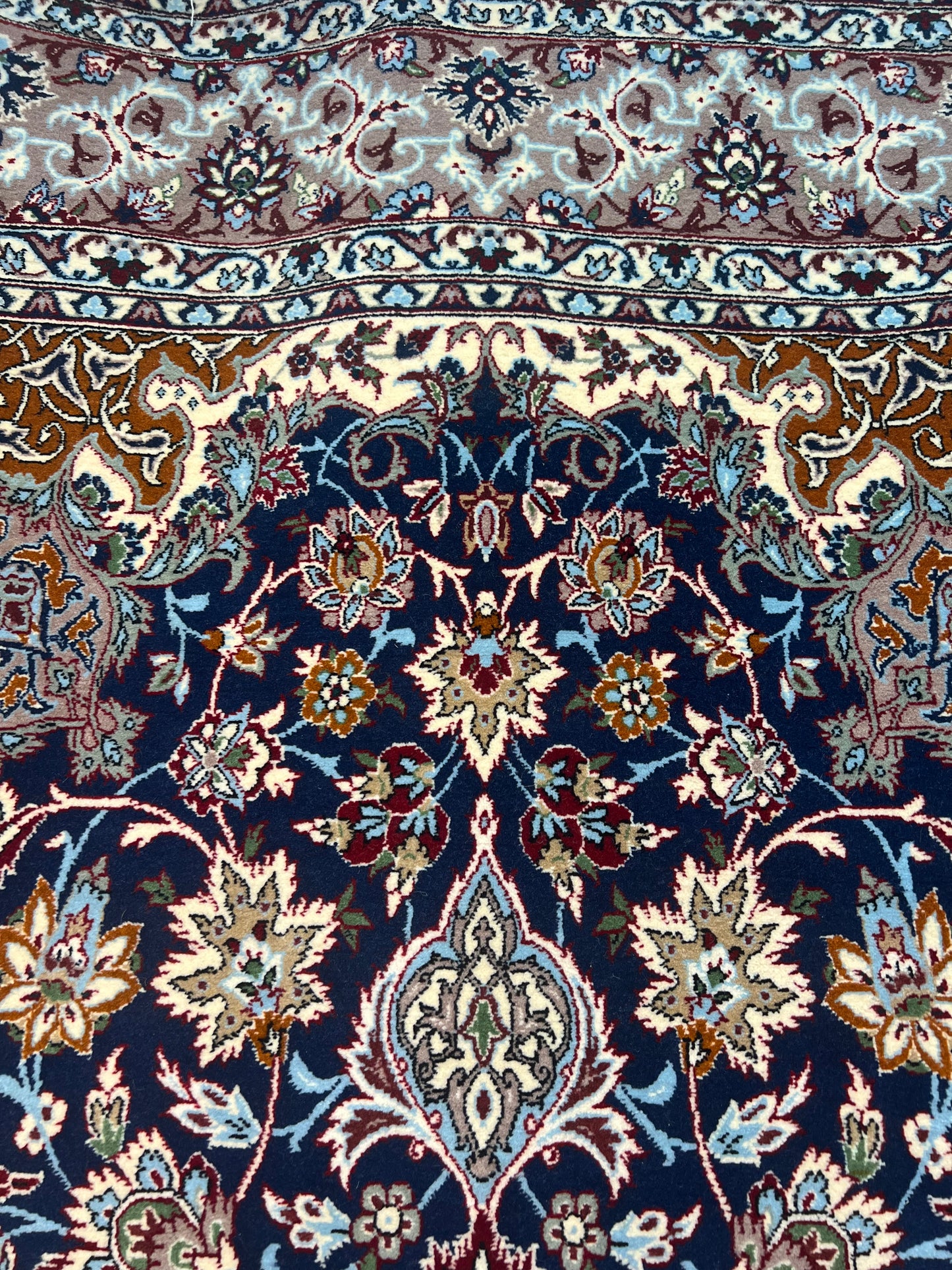 ESFEHAN FINE 10KHEFT. 44   5'.6" x 3'.7"