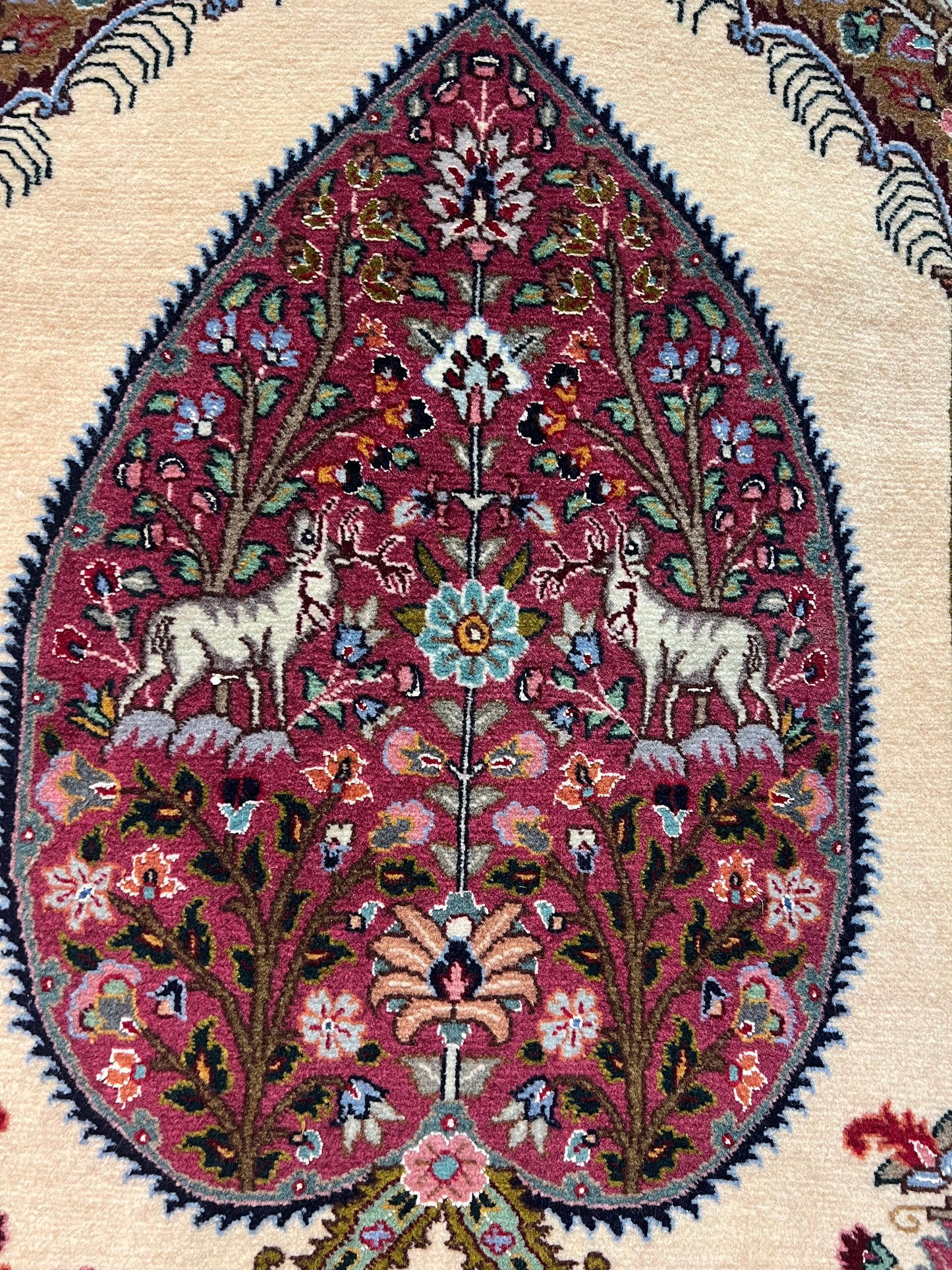 TABRIZ RUG EXCLUSIVE FOR THE RUG CLUB