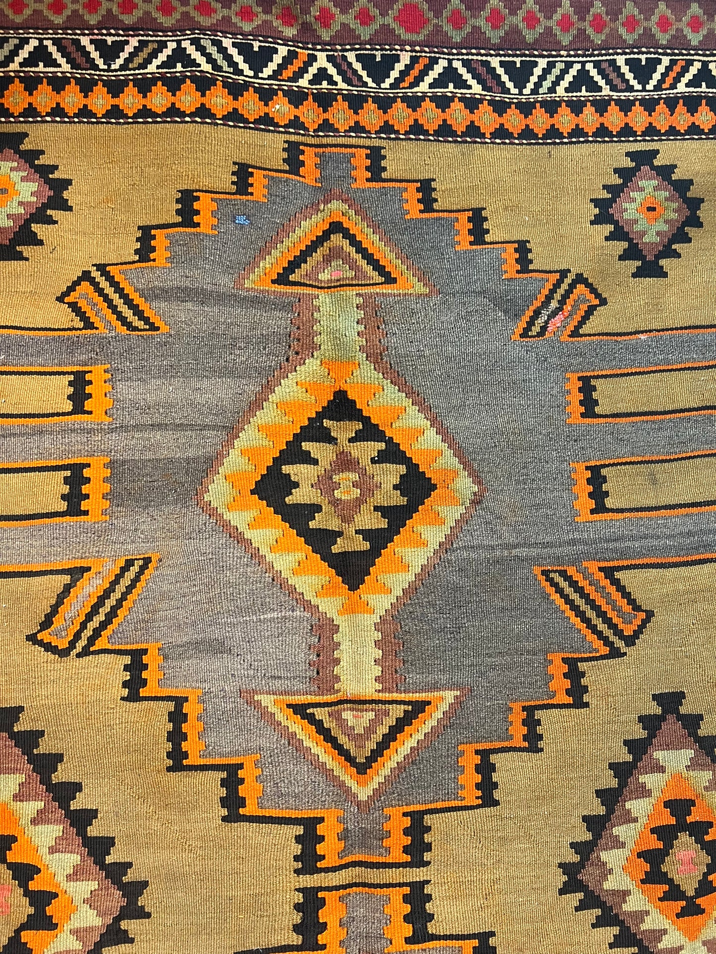AZARBAYJAN KILIM
