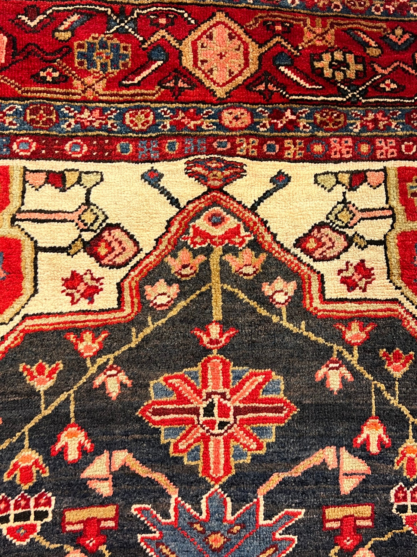 AZARBAYJAN RUG
