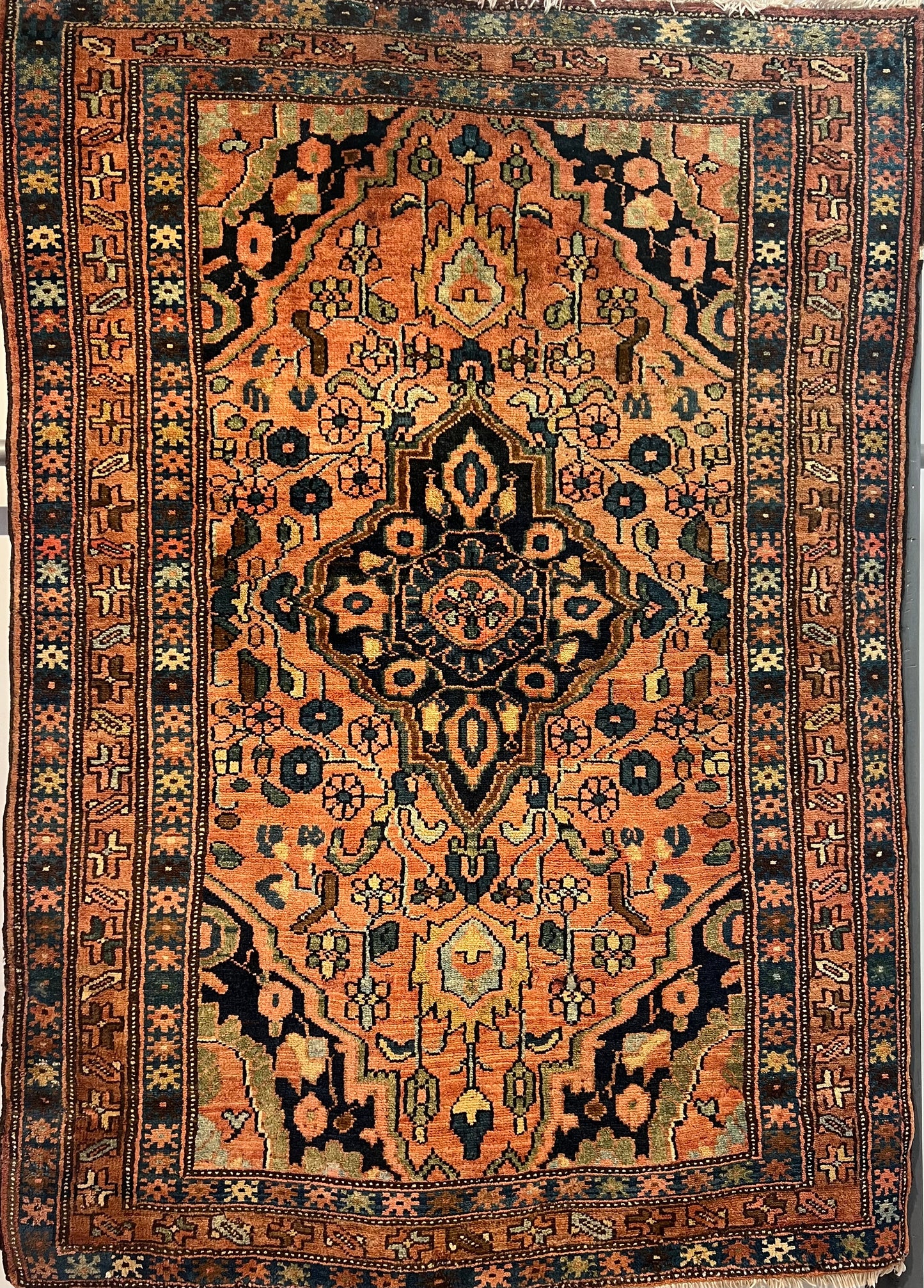 ZANJAN RUG OLD   ONE