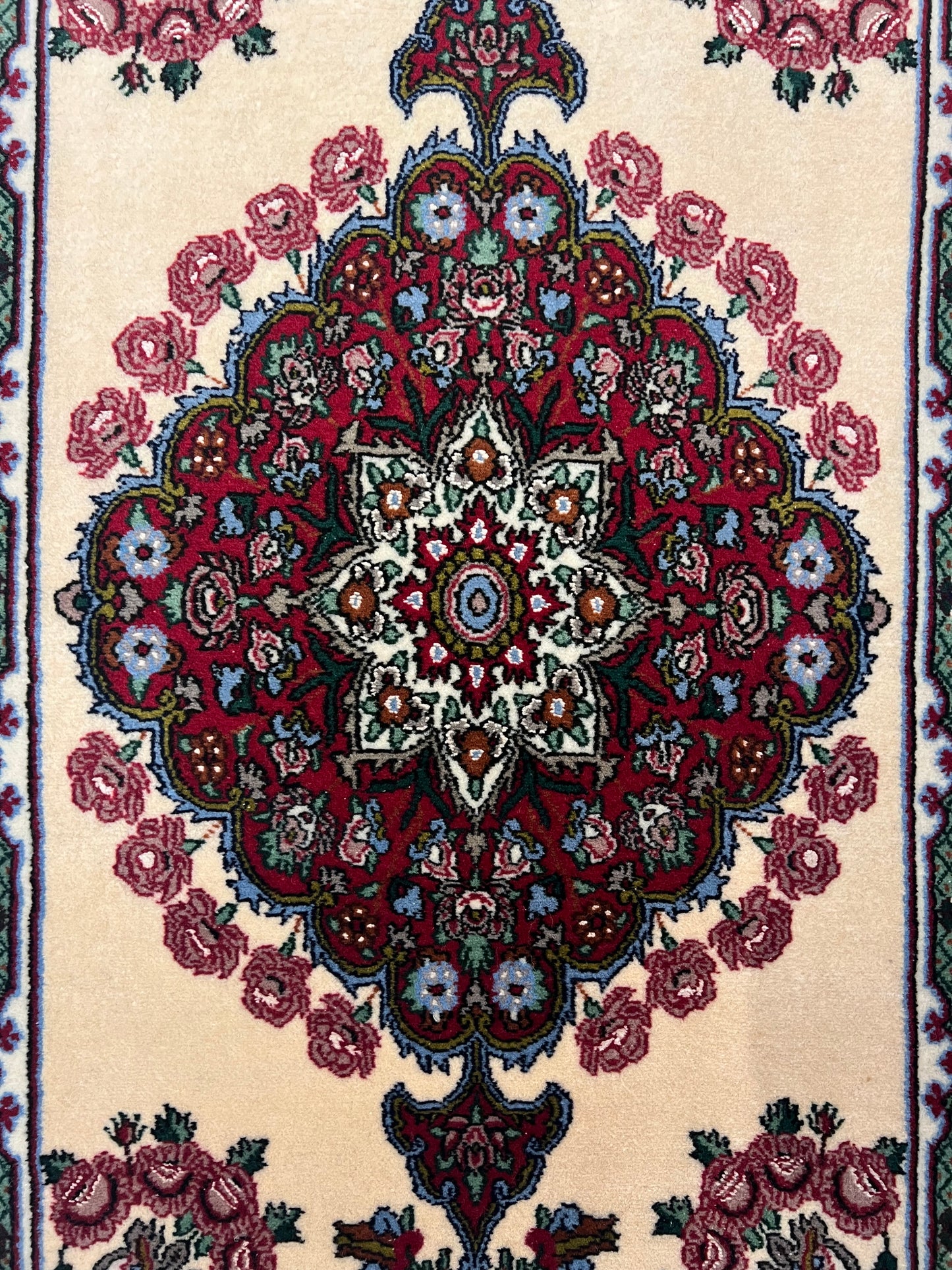 NAIN RUG