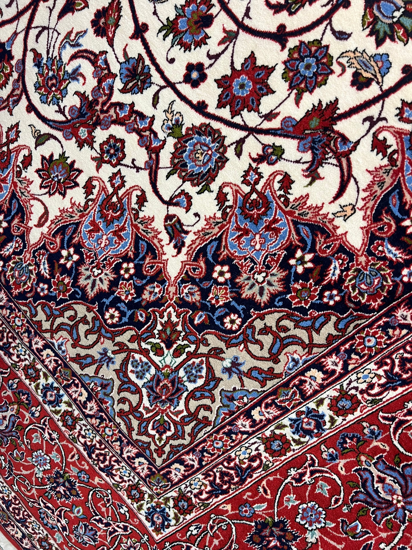 ESFEHAN RUG Seyrafian