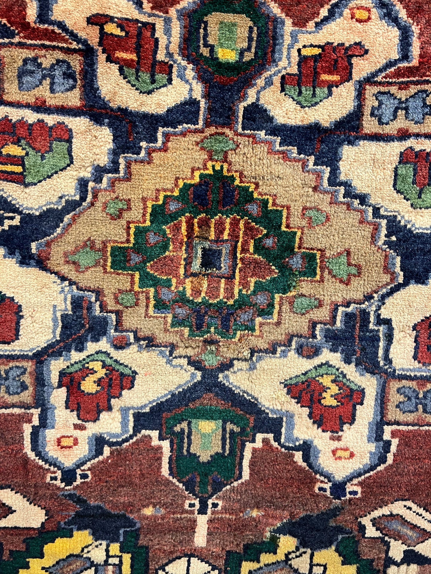 BAKHTIARI CHALEH SHOTOR