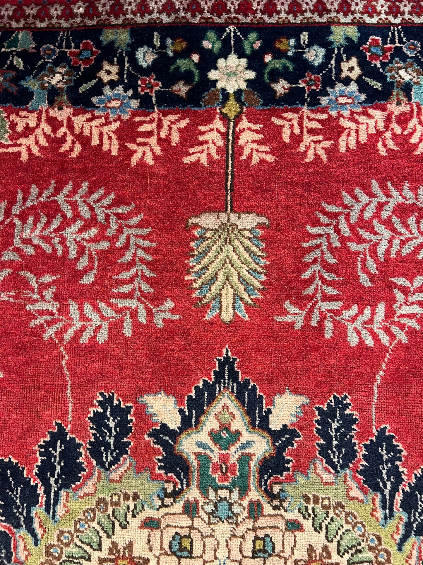 TABRIZ RUG