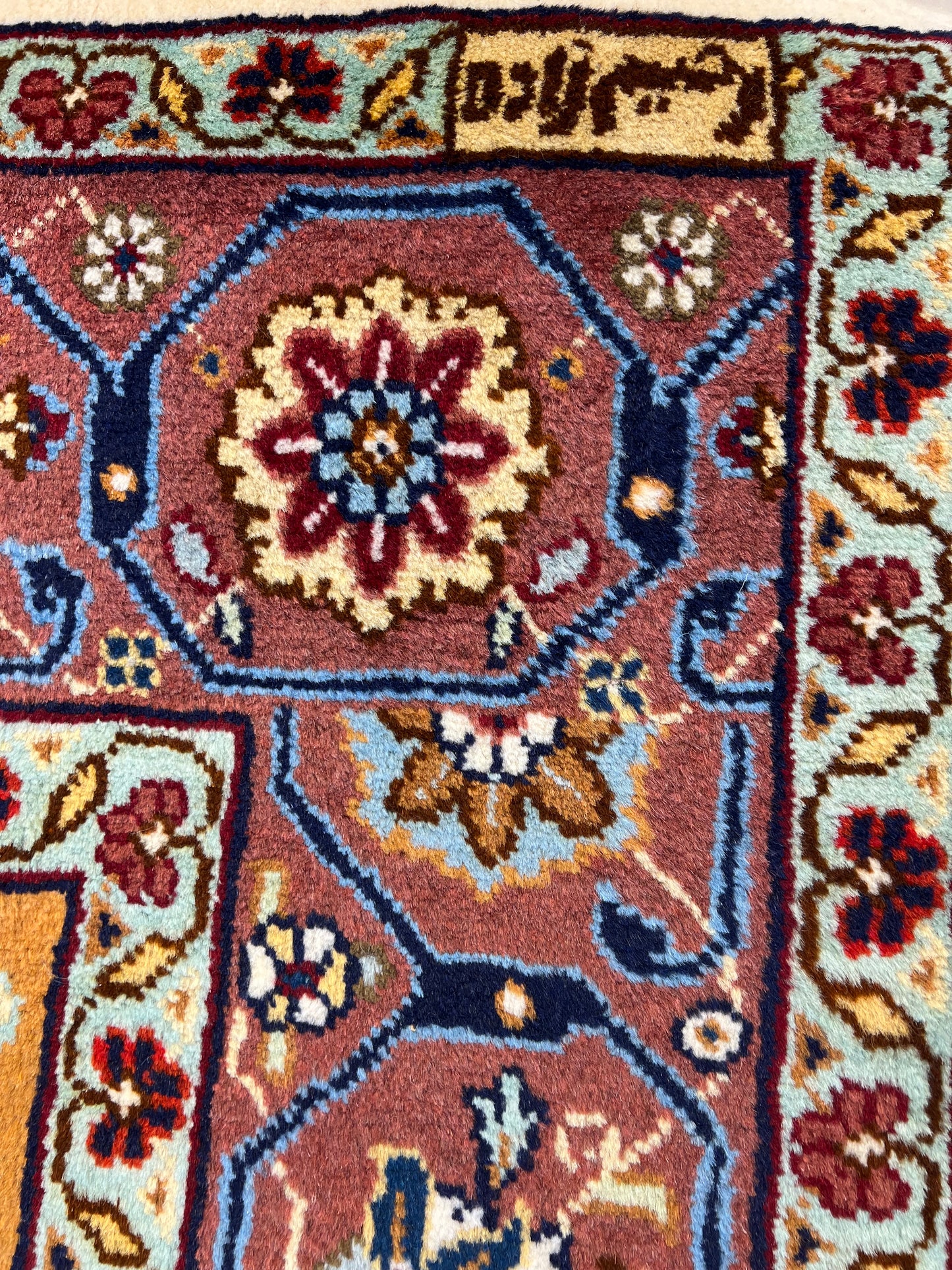 TABRIZ HERIZ RUG