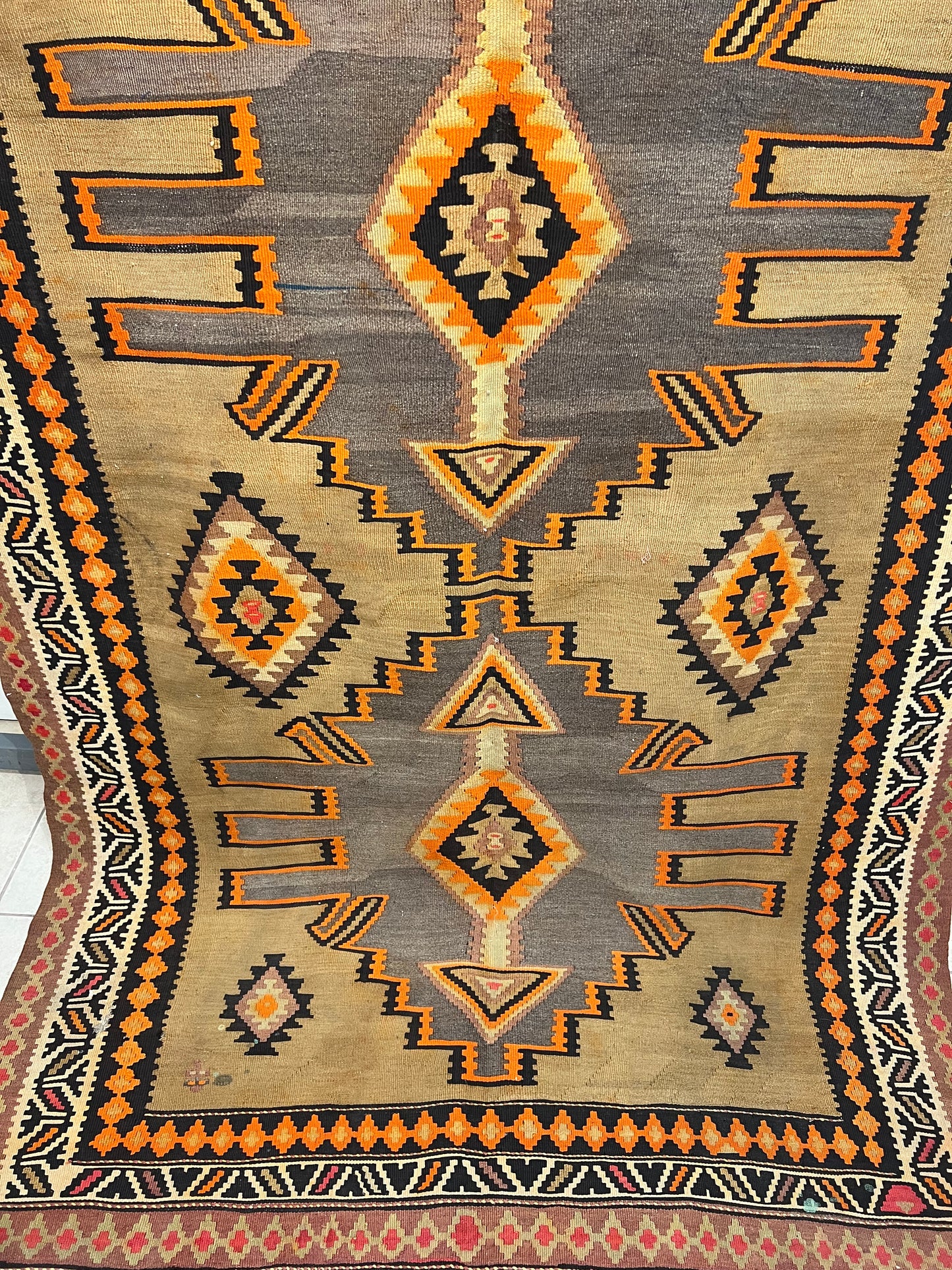 AZARBAYJAN KILIM