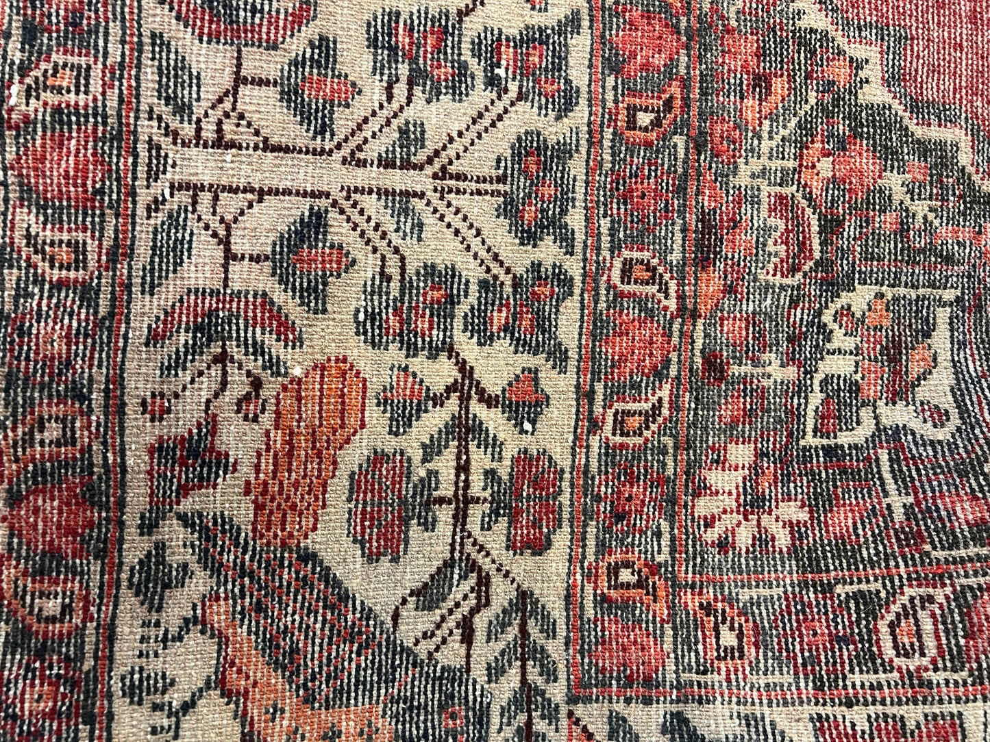 HINEGOON BAKHTIARI RUG (SHAHRE KORD)