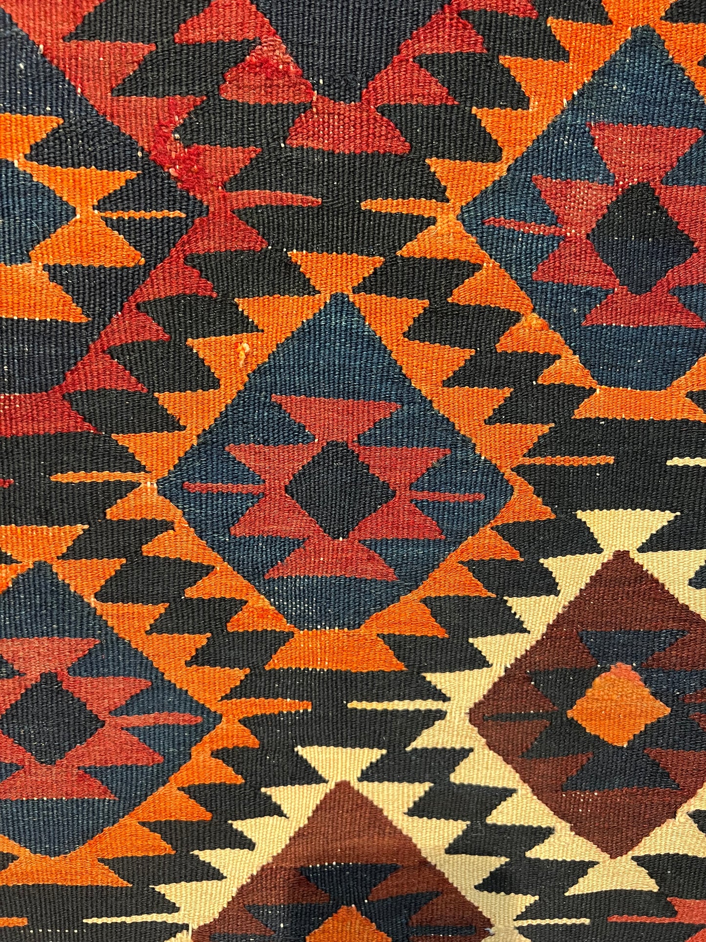 VARAMIN KILIM