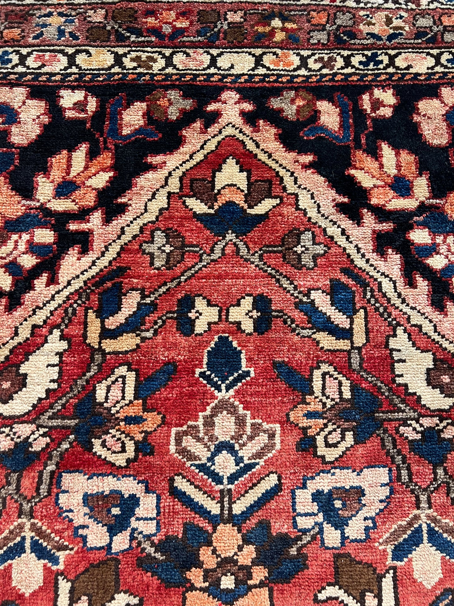 Bakhtiari Persian Hand made Rug