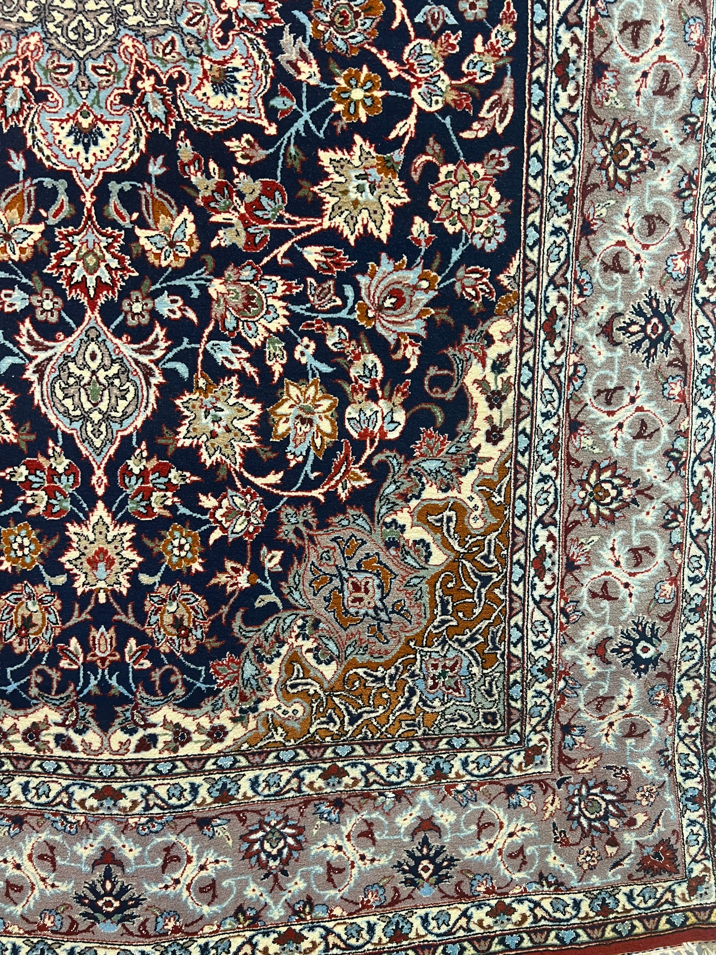 ESFEHAN FINE 10KHEFT. 44 5'.6" x 3'.7"