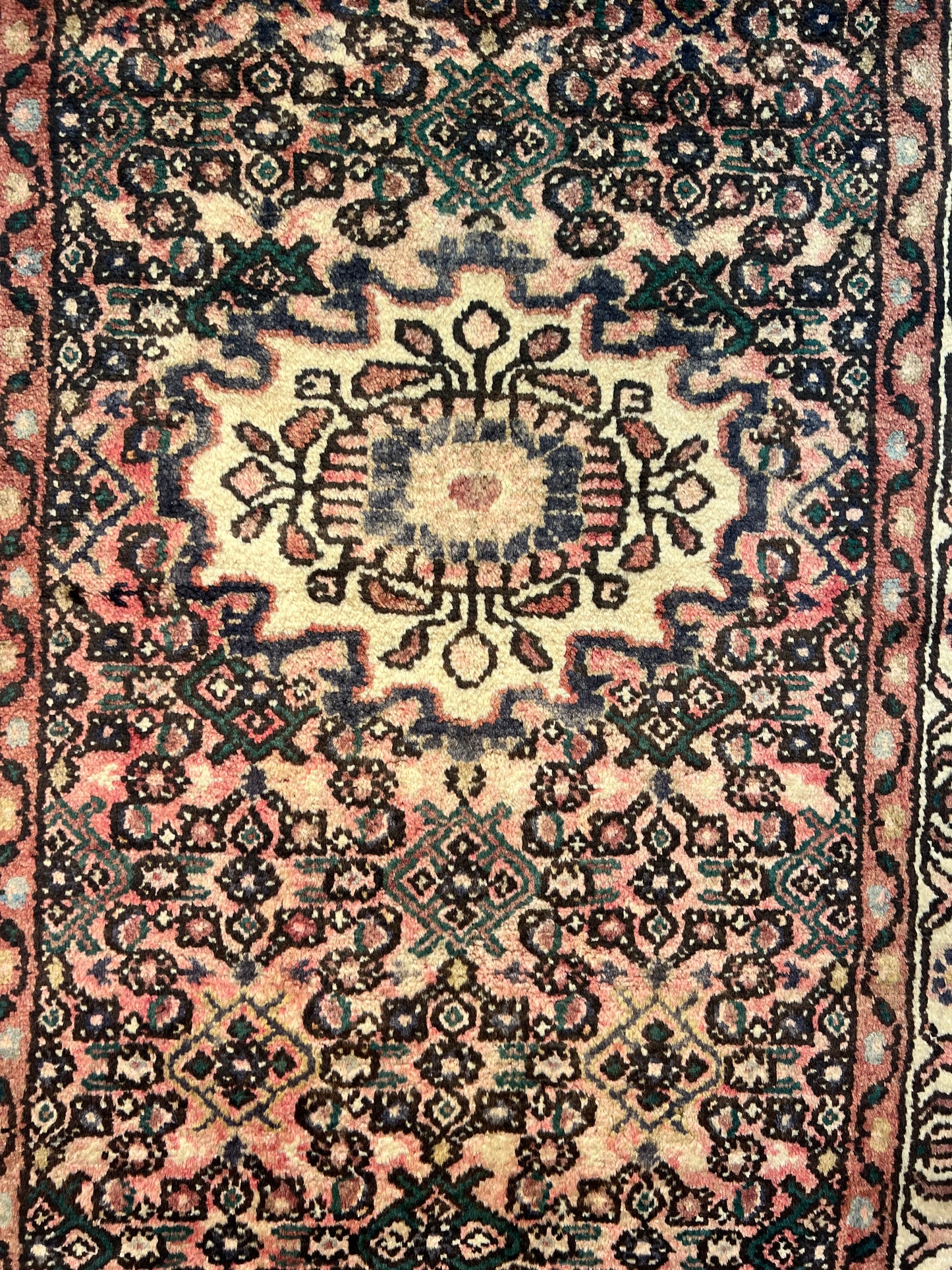 HOSSEIN ABAD RUG -HAMEDAN