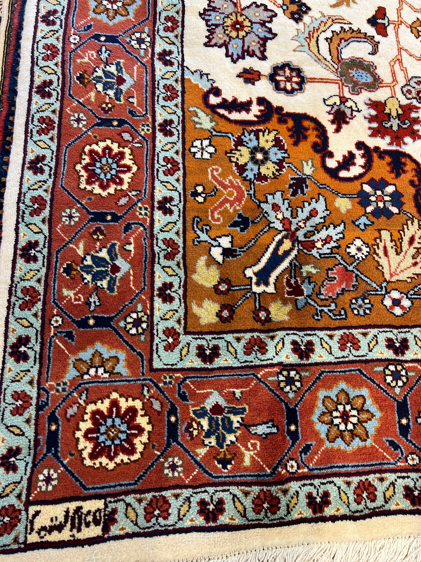TABRIZ HERIZ RUG