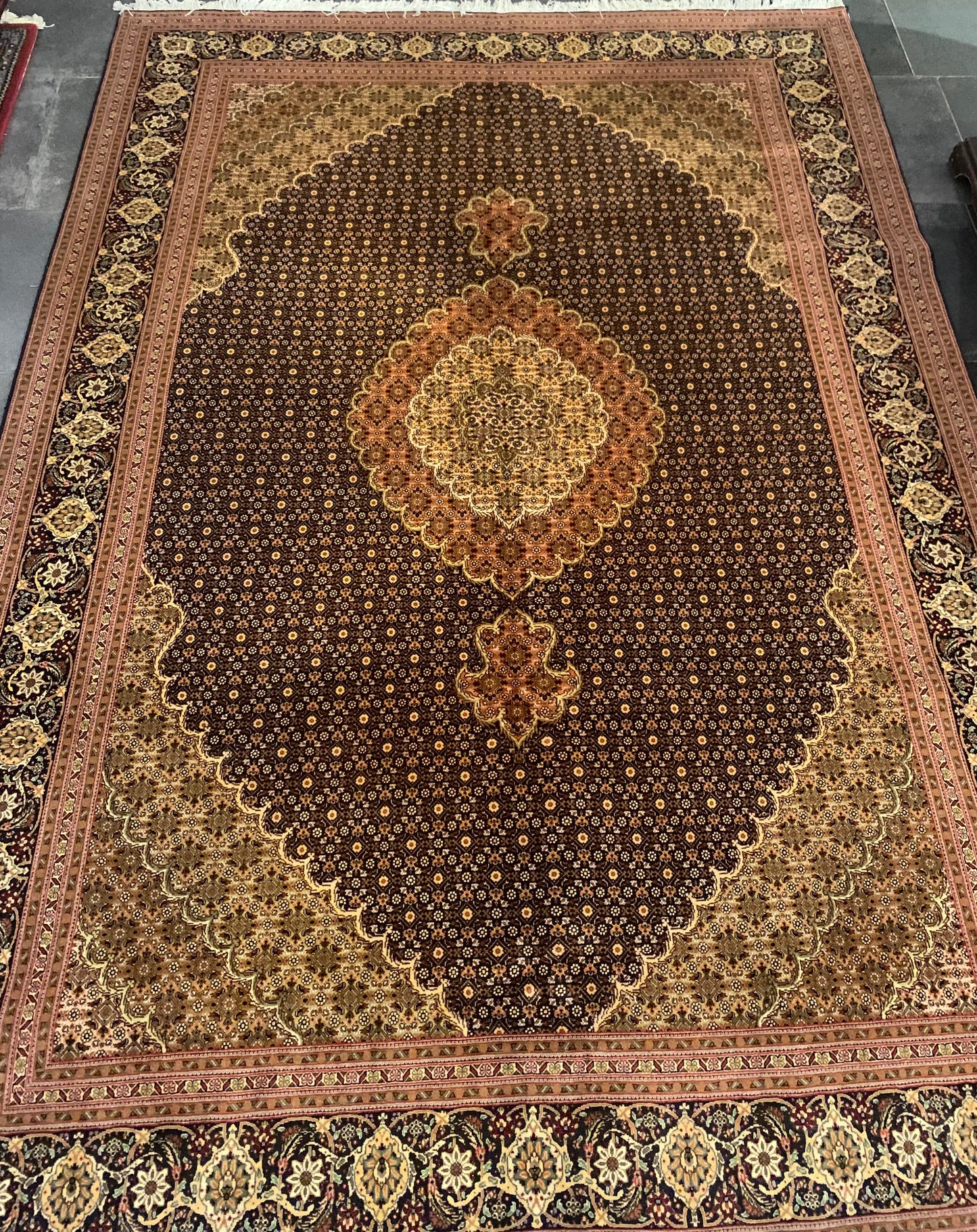 TABRIZ RUG FISH PATTERN