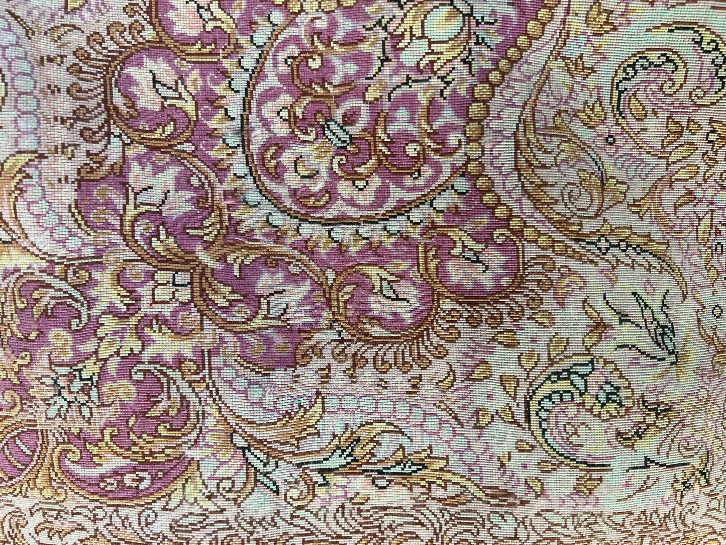 QOM SILK RUG