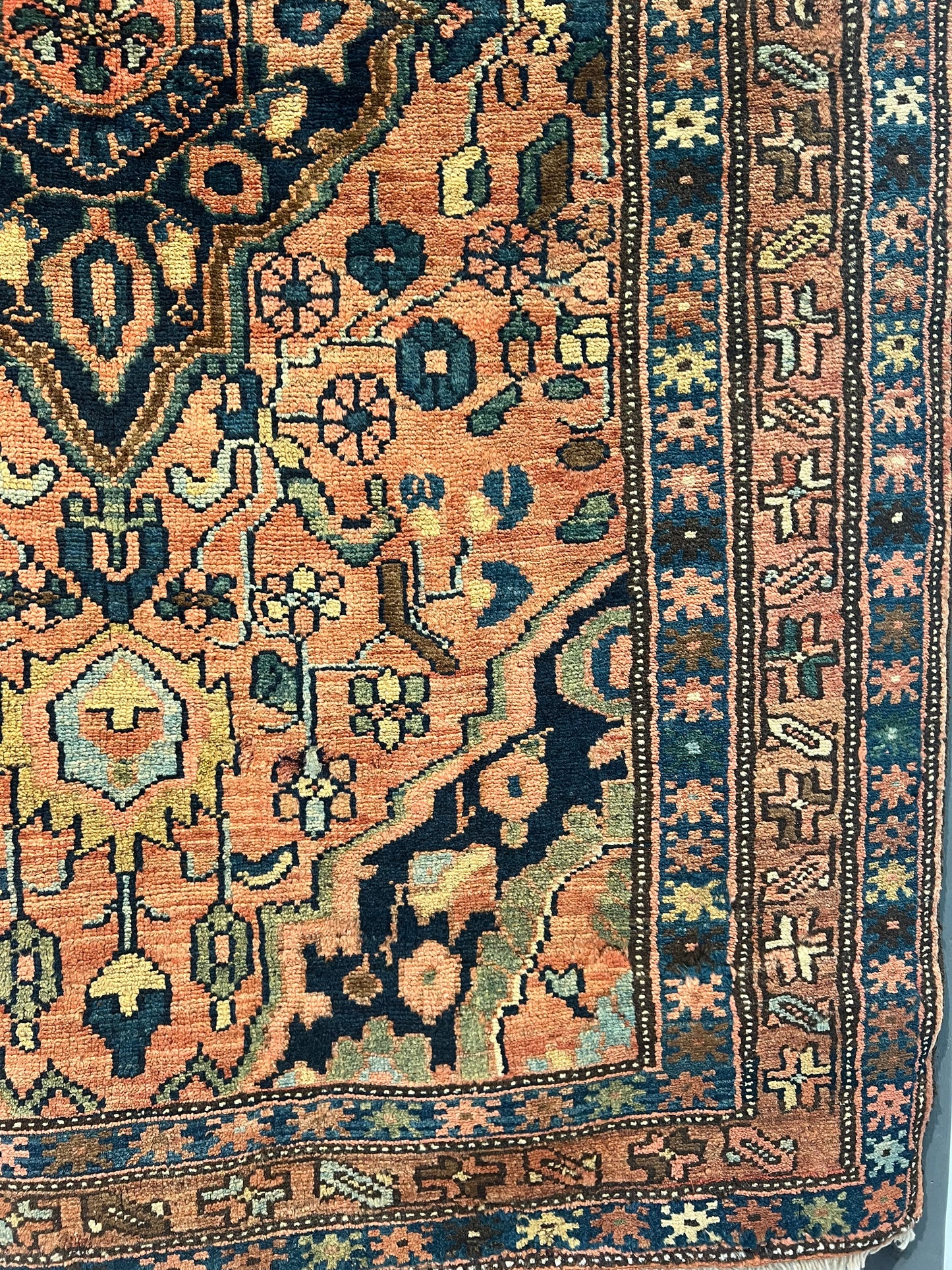 ZANJAN RUG OLD   ONE
