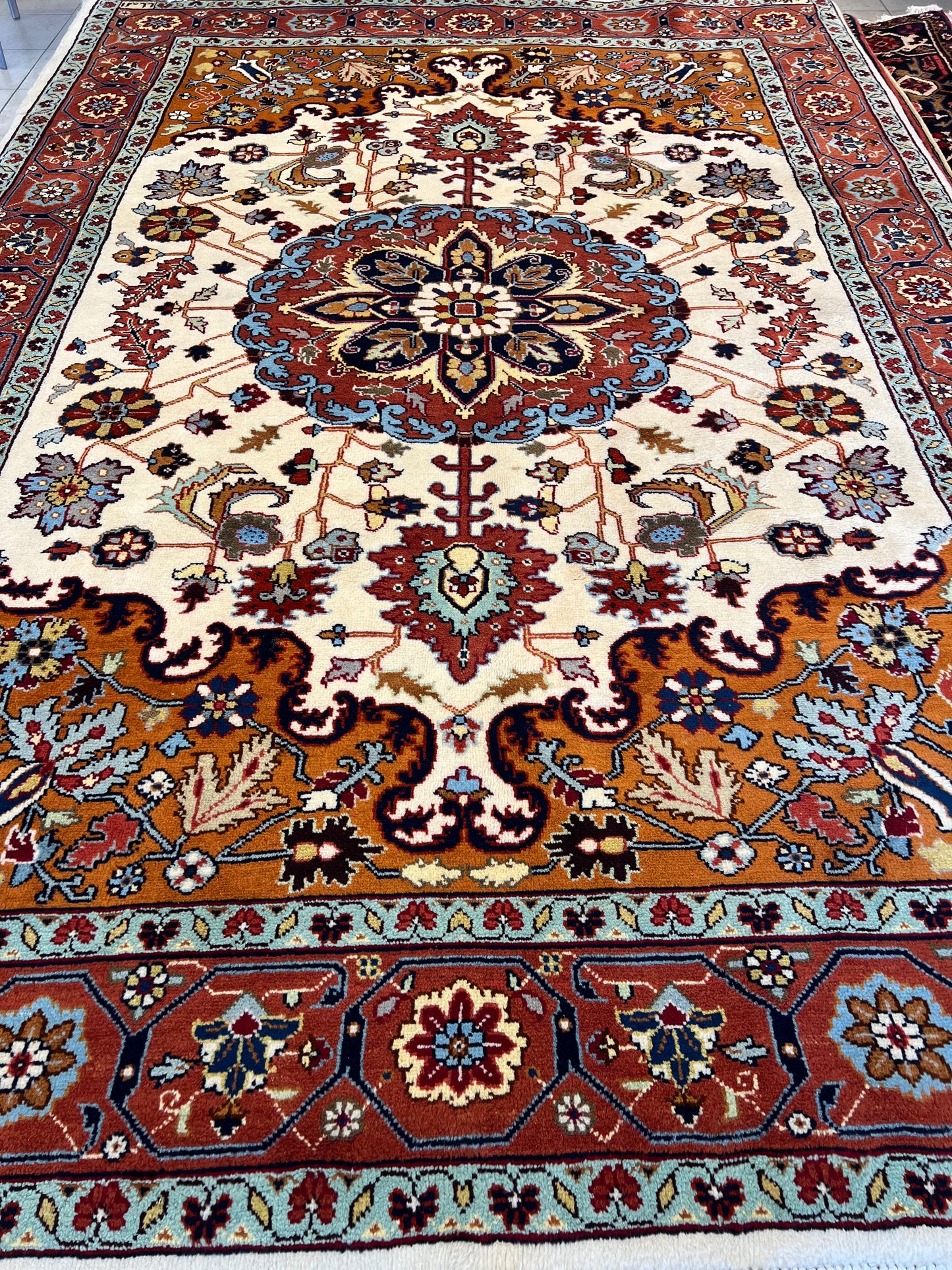 TABRIZ HERIZ RUG