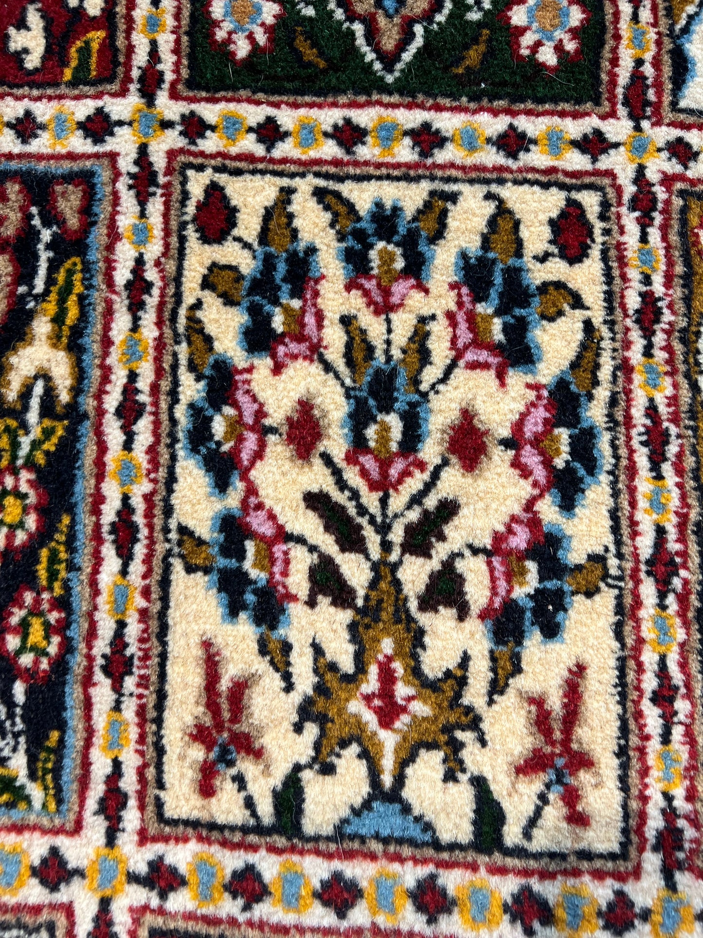 MOOD BIRJAND RUG KHORASAN.