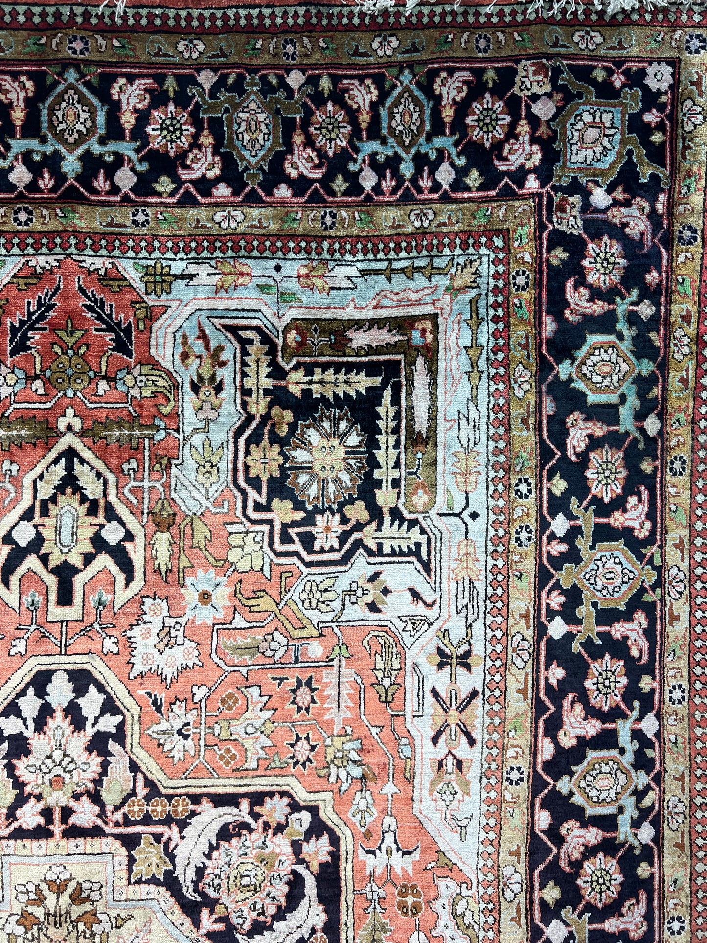 TABRIZ %100 SILK , FOUNDATION SILK ,UNIQUE ON  HERIZ PATTERN (       GEOMETRIC PATTERN )) 778
