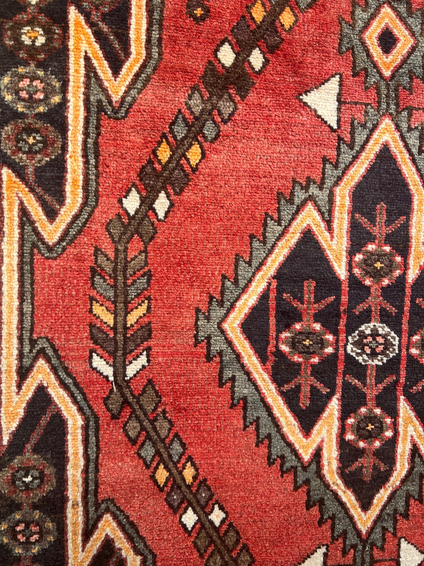 MAZLAGHAN RUG