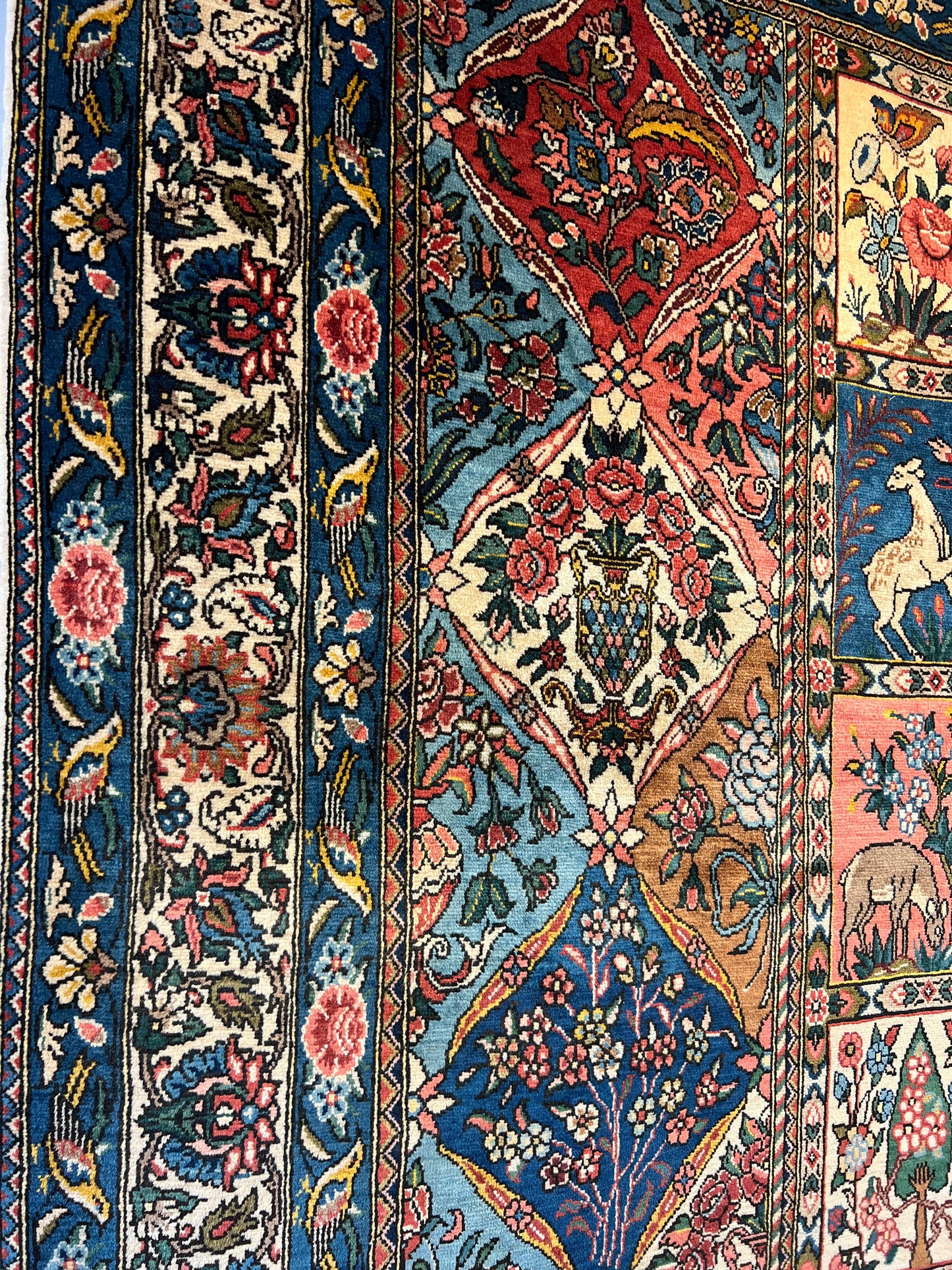 Bakhtiari RUG SHAHRE KORD