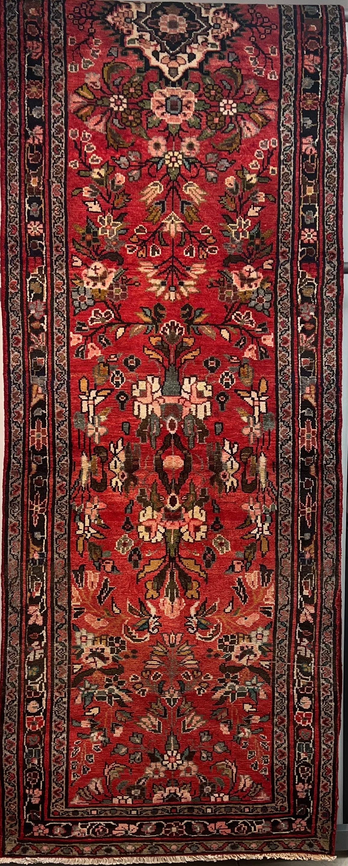 MEHHRABAN DARJEZIN (HAMEDAN)