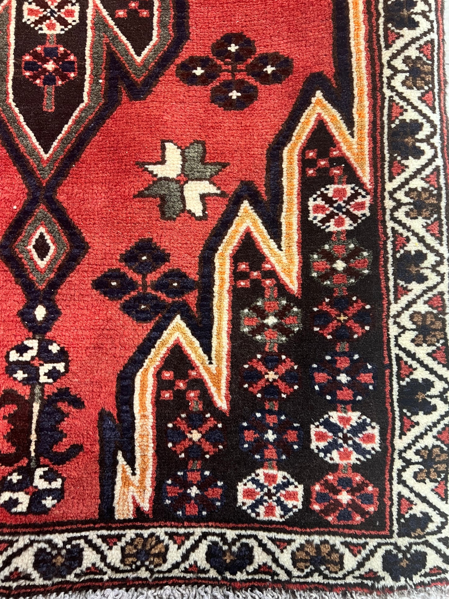 MAZLAGHAN RUG