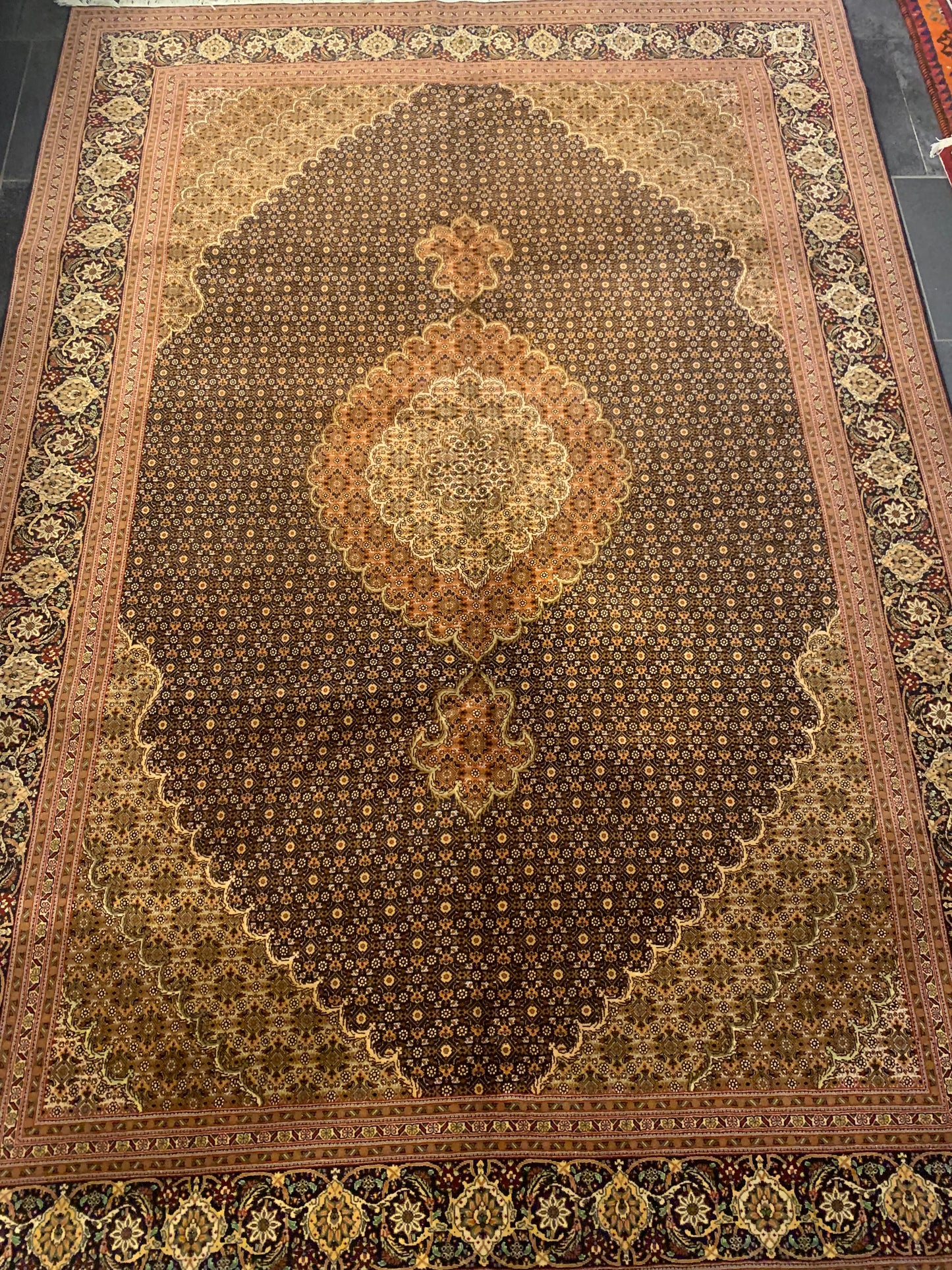 TABRIZ RUG FISH PATTERN