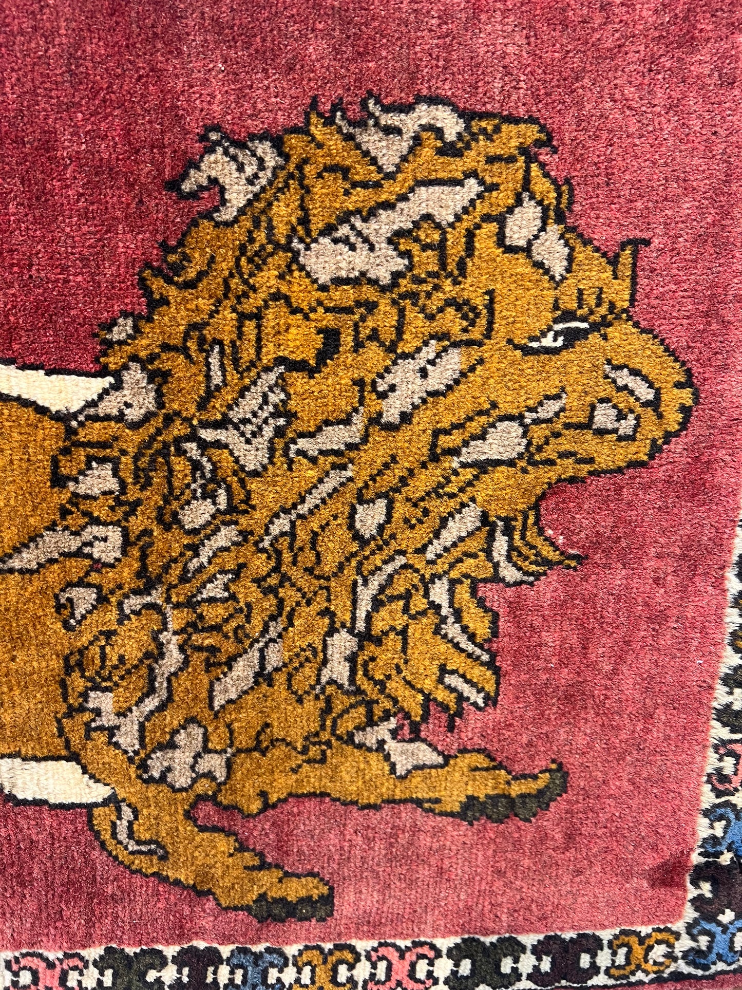 GABBEH RUG SHIRI(LION)