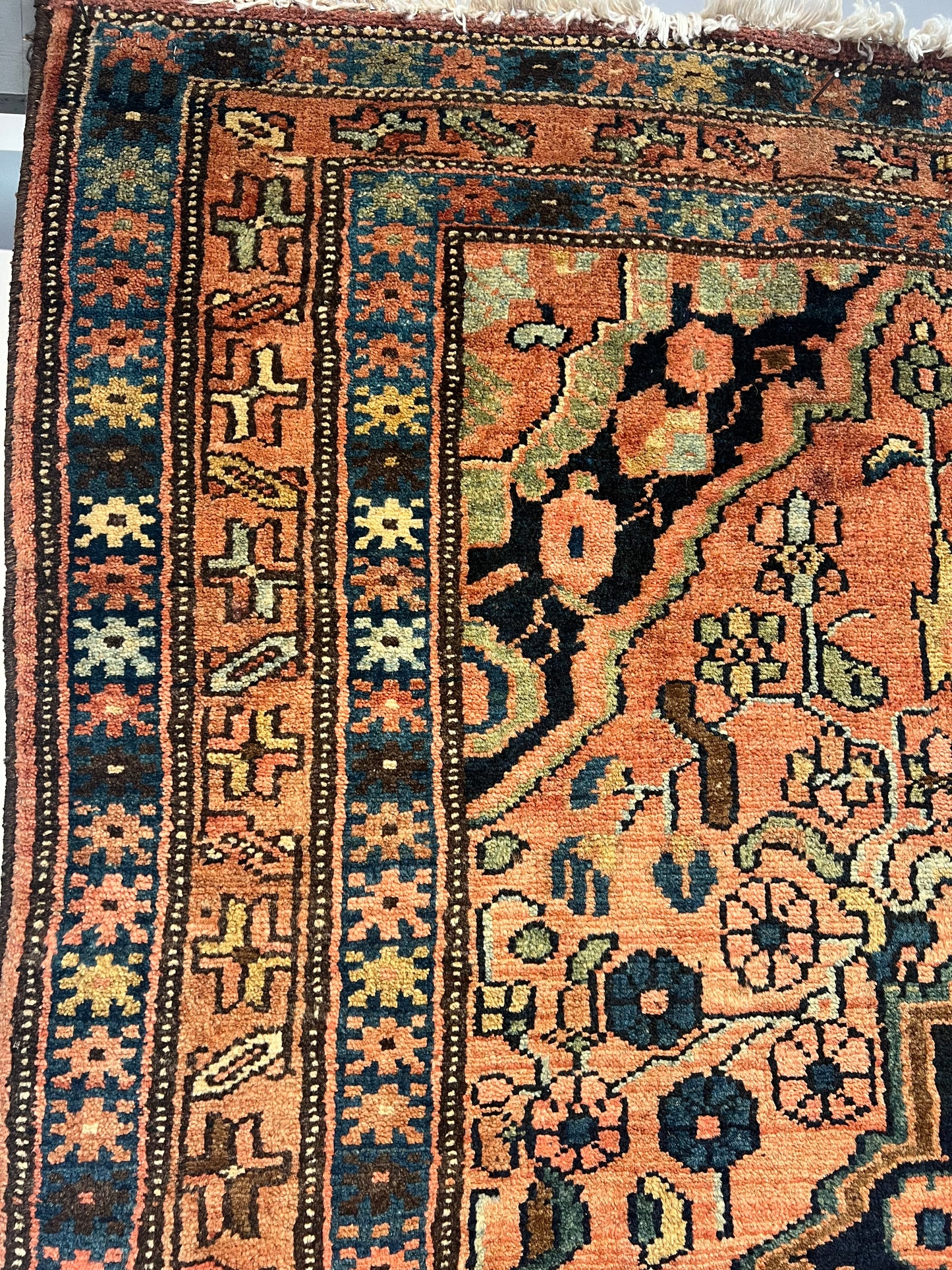 ZANJAN RUG OLD   ONE