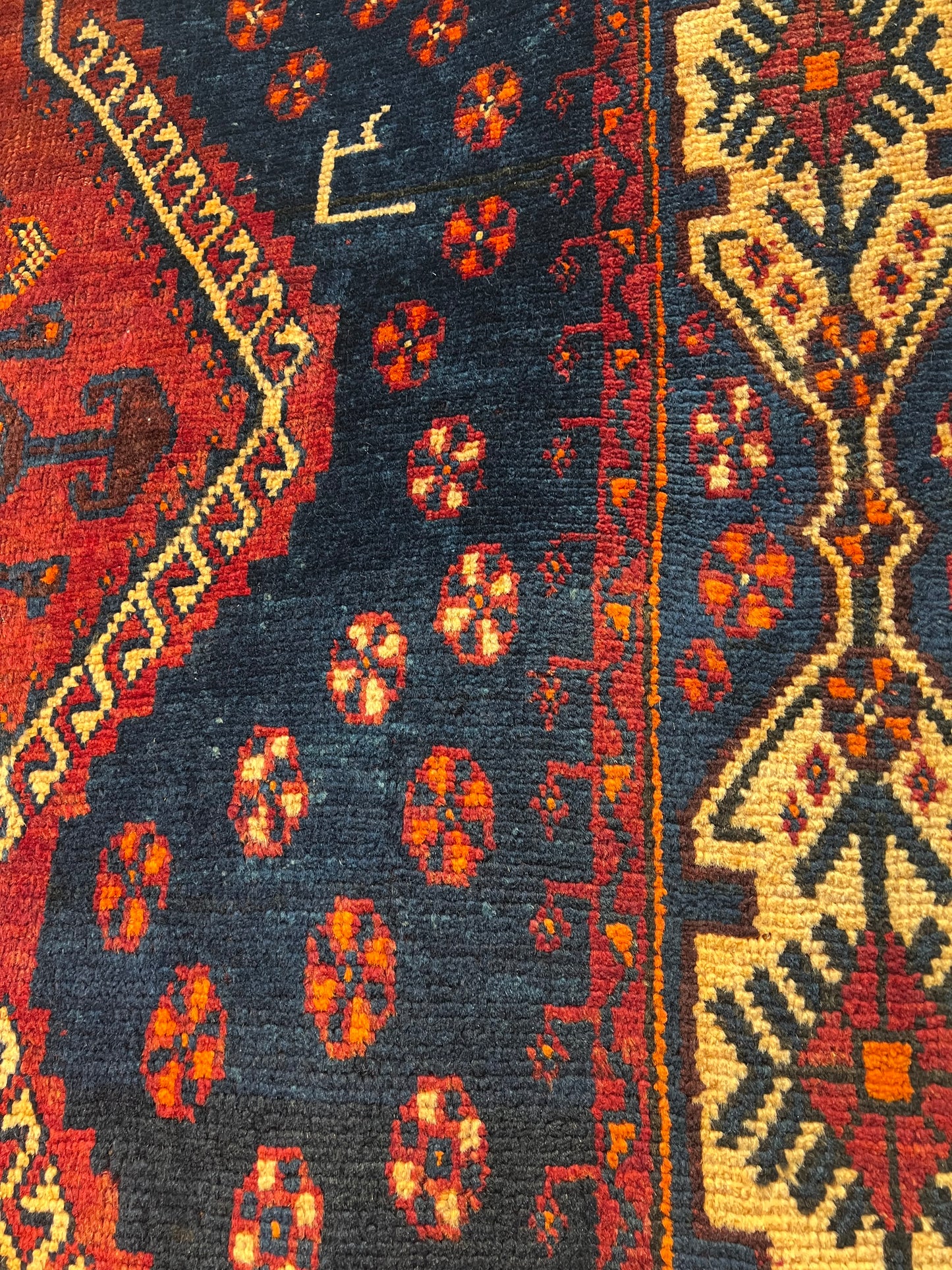 SHIRAZ (IGDER SHESH BOLOOKI)