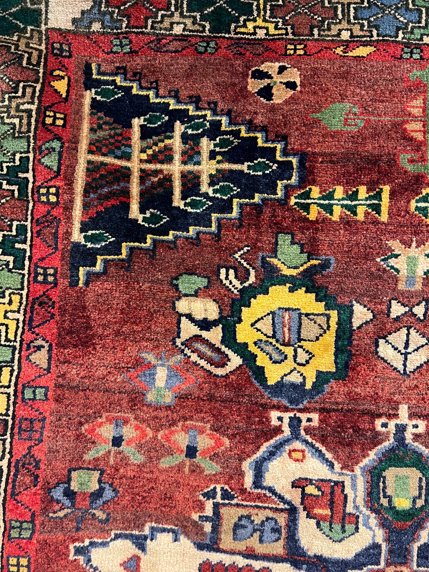 BAKHTIARI CHALEH SHOTOR