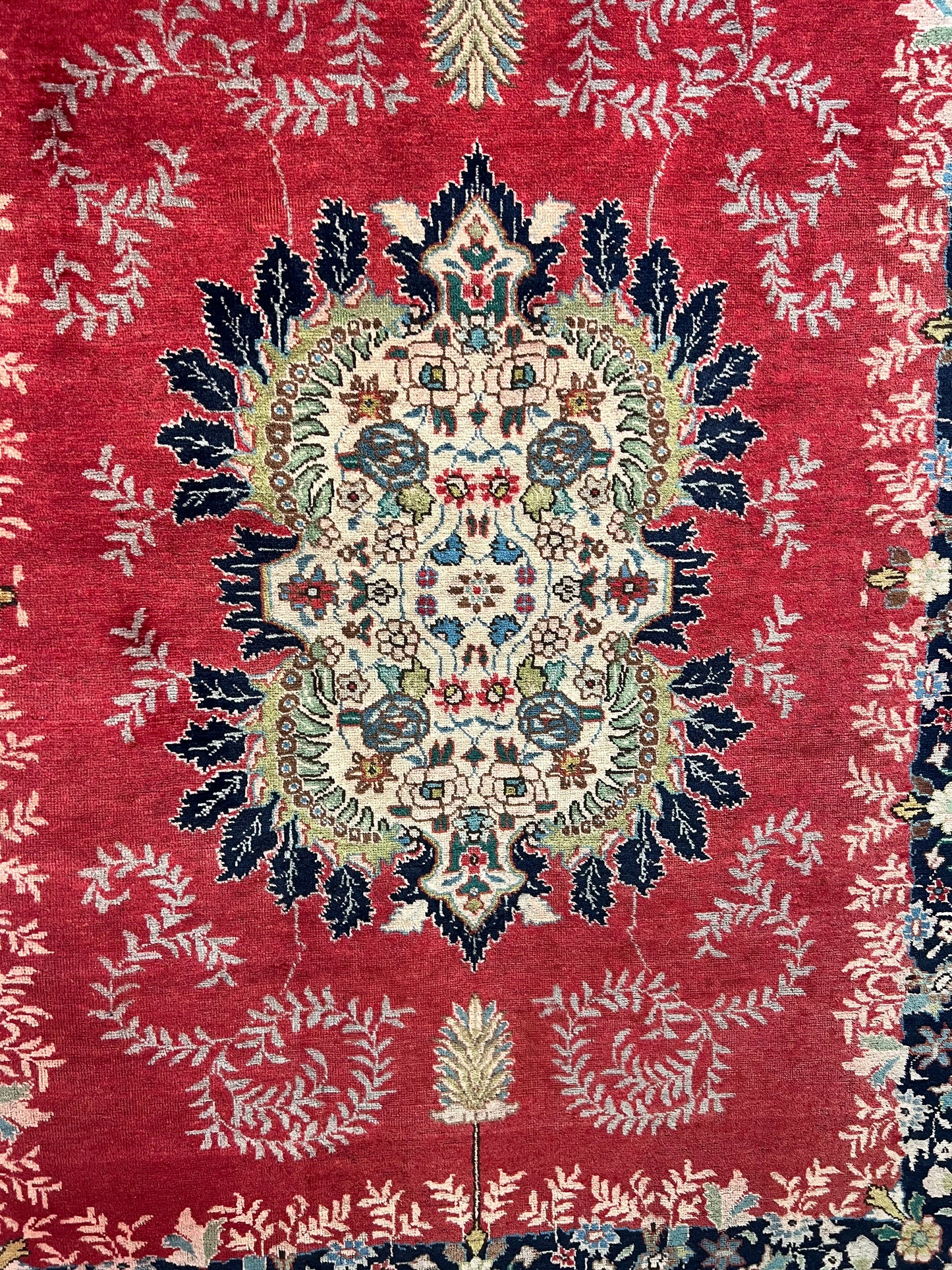TABRIZ RUG