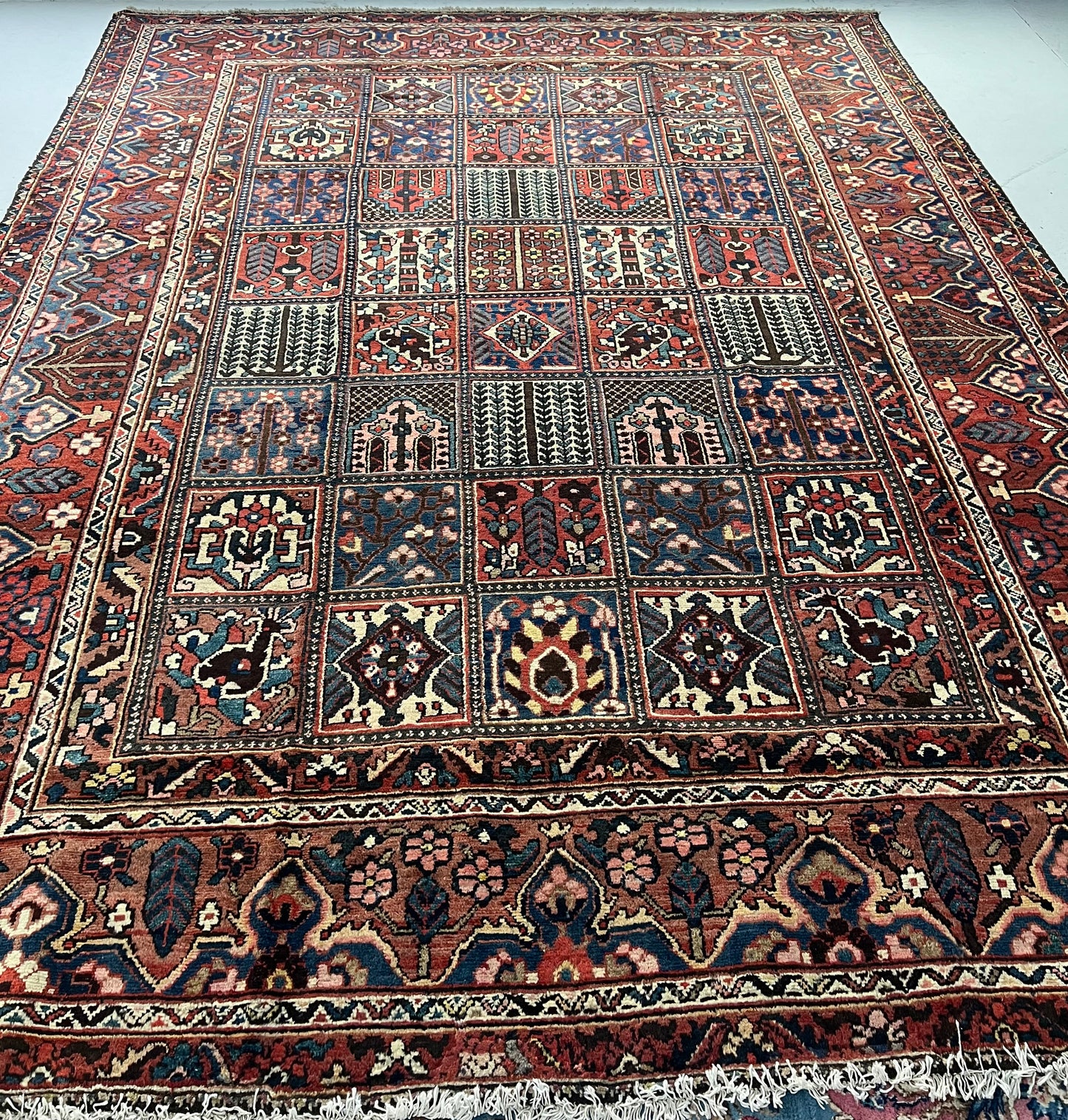 BAKHTIARI RUG CHALAMZAR KHESHTI