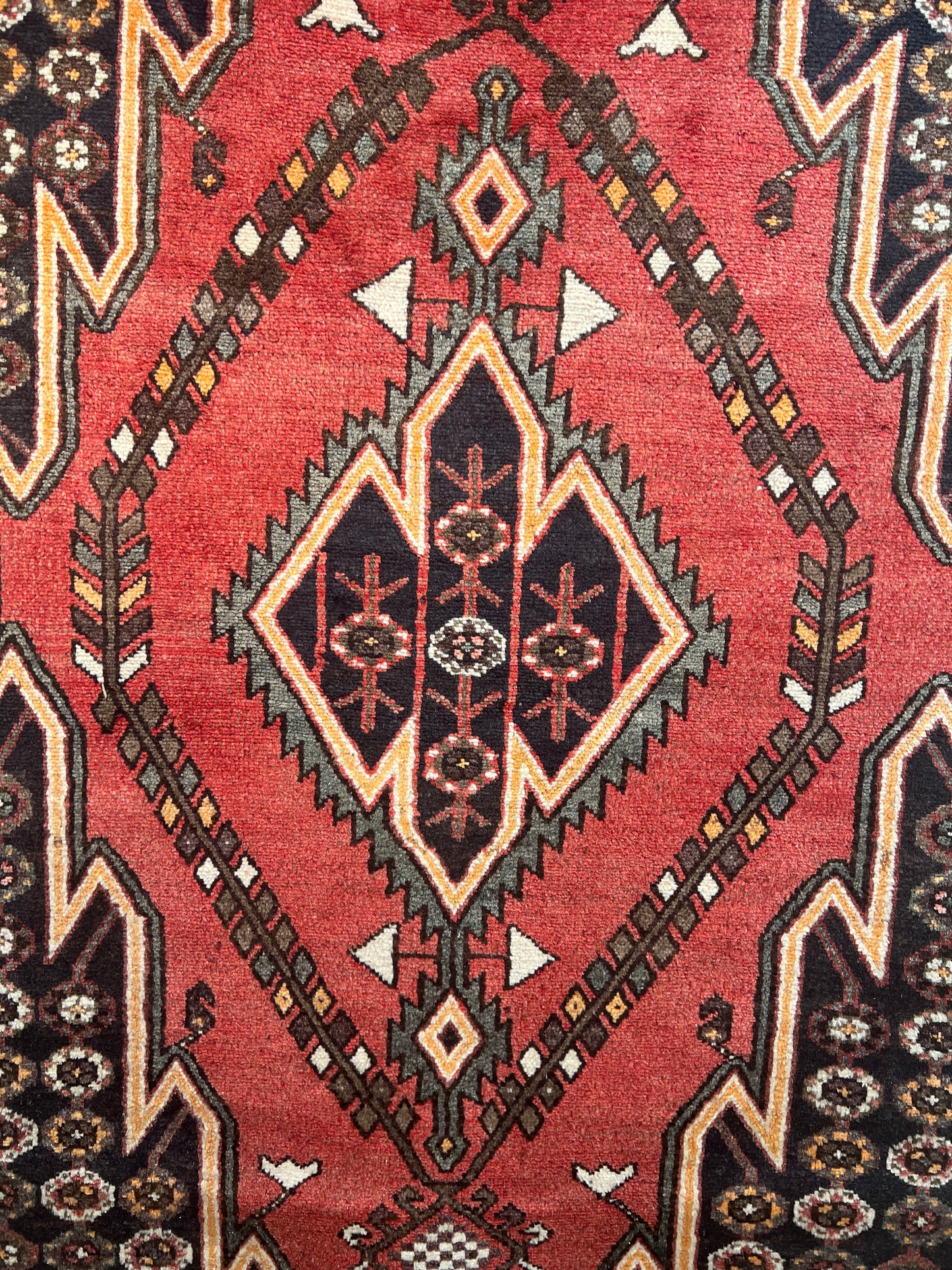 MAZLAGHAN RUG