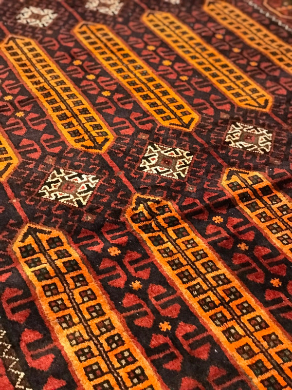 Shirvan RUG UNIQUE ANTIQUE ONE