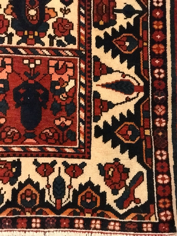 BAKHTIARI RUG KHESHTI OLD CHALSHOTOR