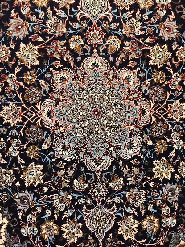 ESFEHAN FINE 10KHEFT. 44   5'.6" x 3'.7"