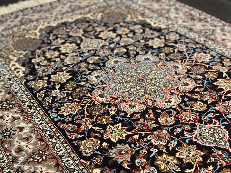 ESFEHAN FINE 10KHEFT. 44   5'.6" x 3'.7"