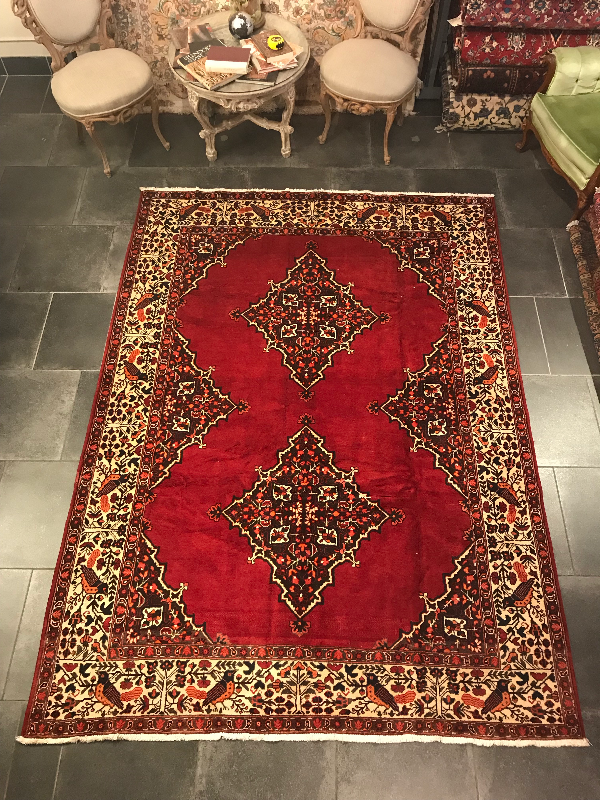 HINEGOON BAKHTIARI RUG (SHAHRE KORD)